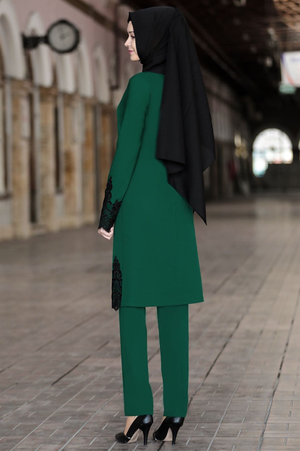 Tunic - Pants - 2 Piece Suit - Crepe - Unlined - Crew Neck - Emerald Green - SN28