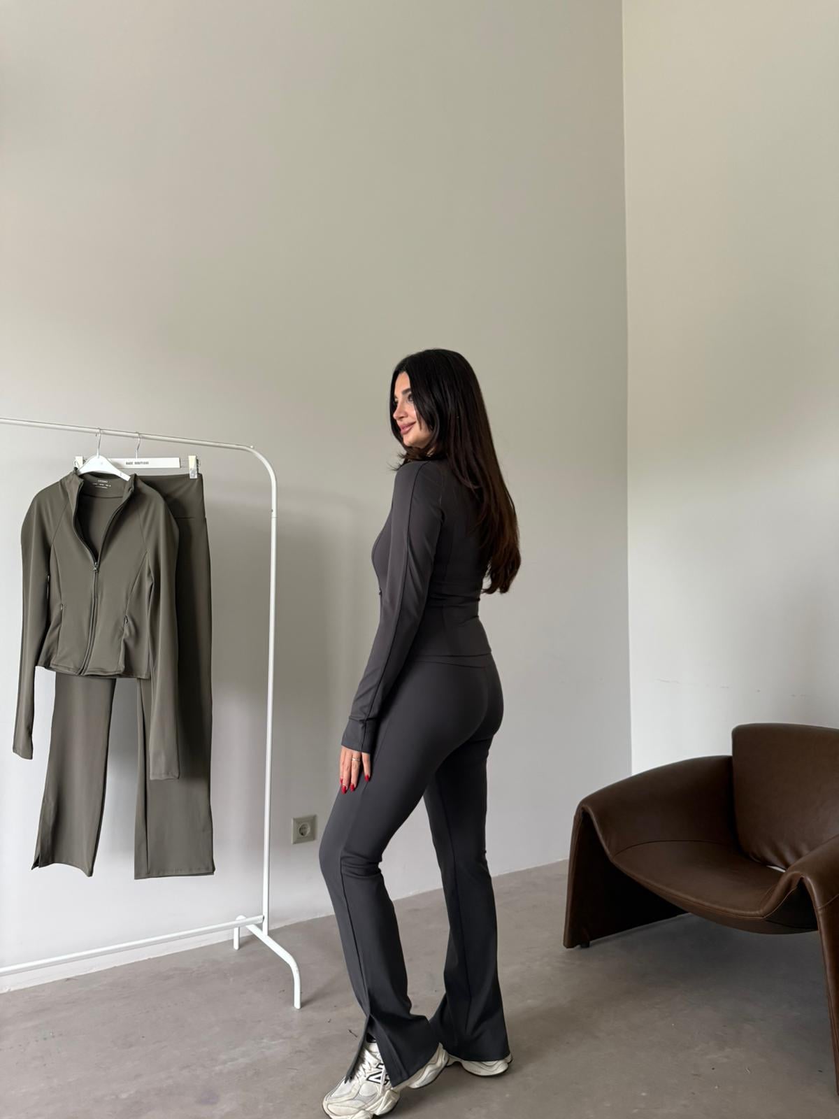 Antrasit Comfortlux Likralı Takım