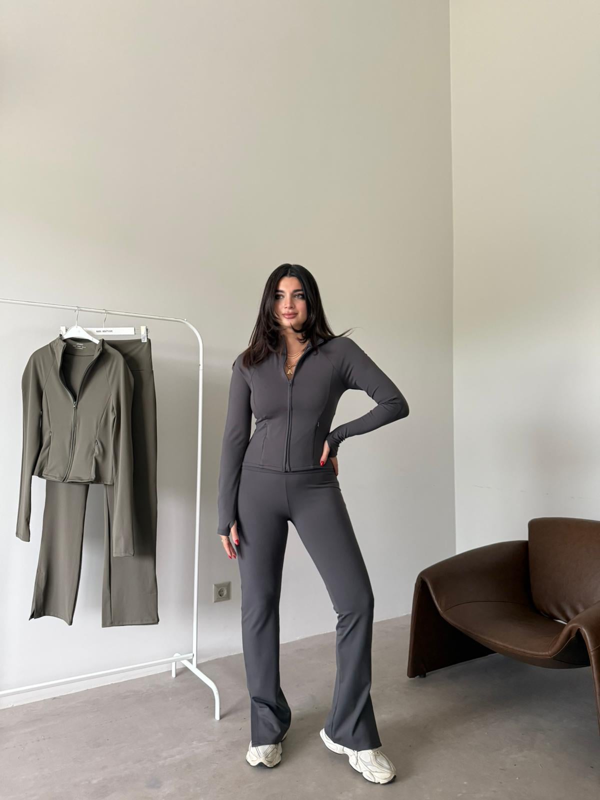 Antrasit Comfortlux Likralı Takım