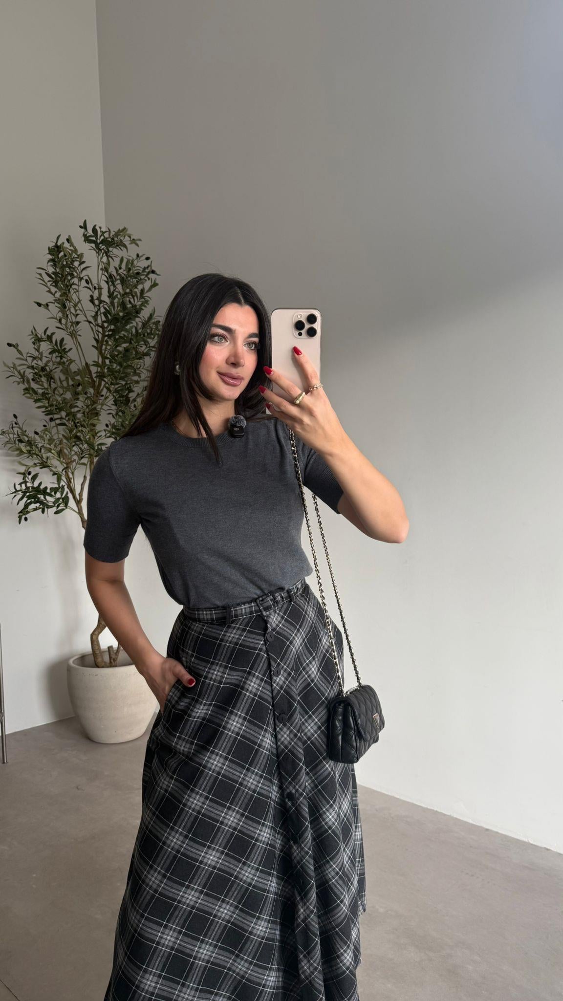 Antrasit Yumuşacık Kısa Kol Triko Bluz