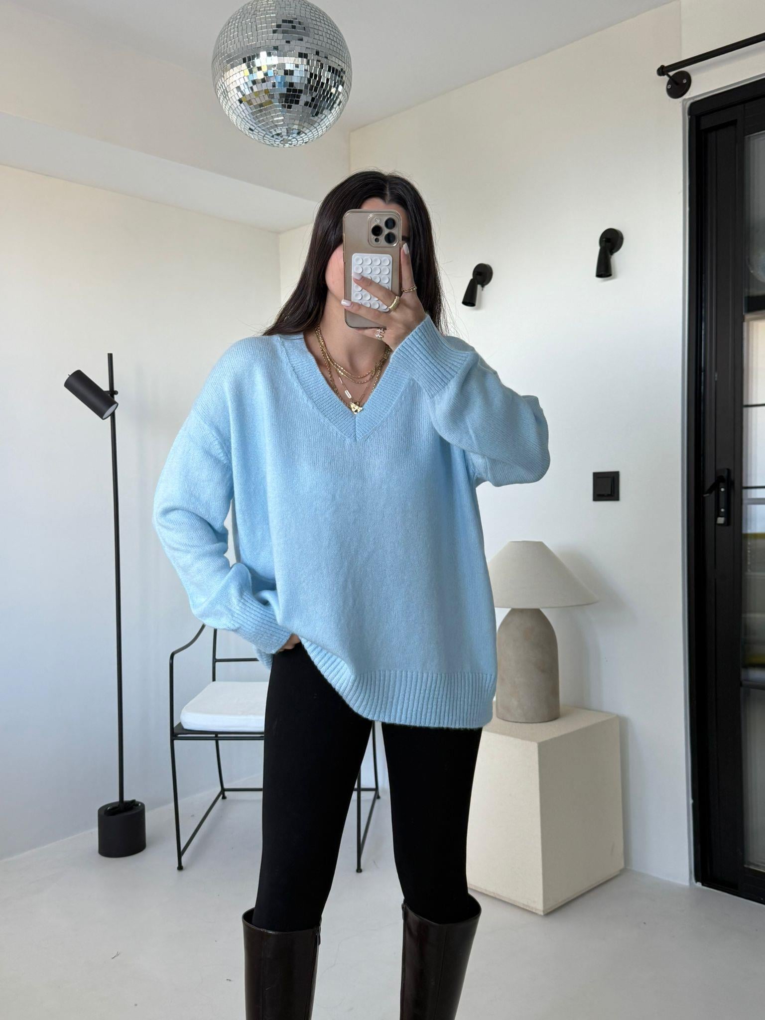 Bebe Mavisi V Yaka Oversize Kazak