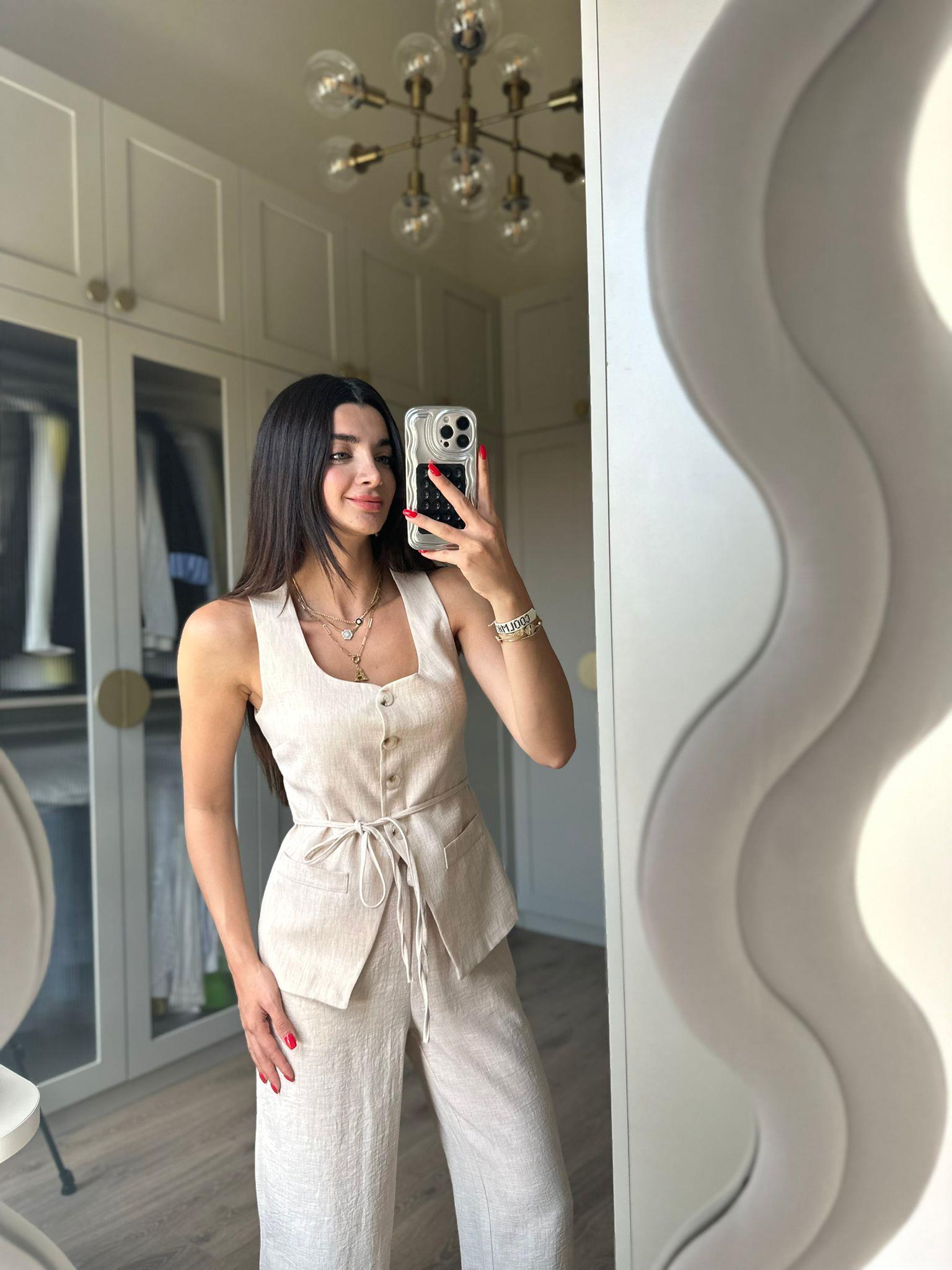 Bej Bağcıklı Yelek Pantolon Takım