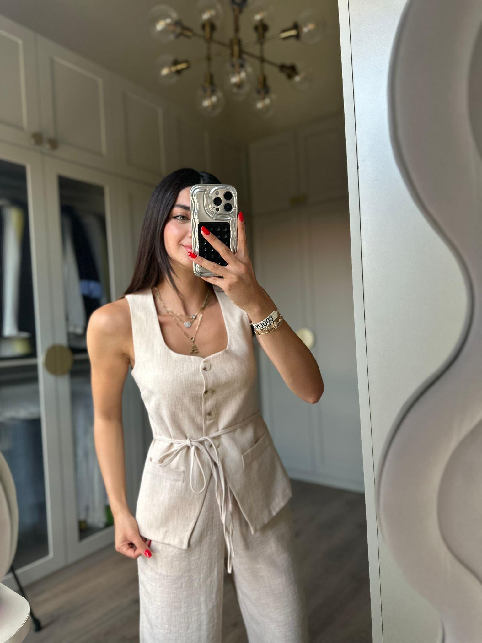 Bej Bağcıklı Yelek Pantolon Takım