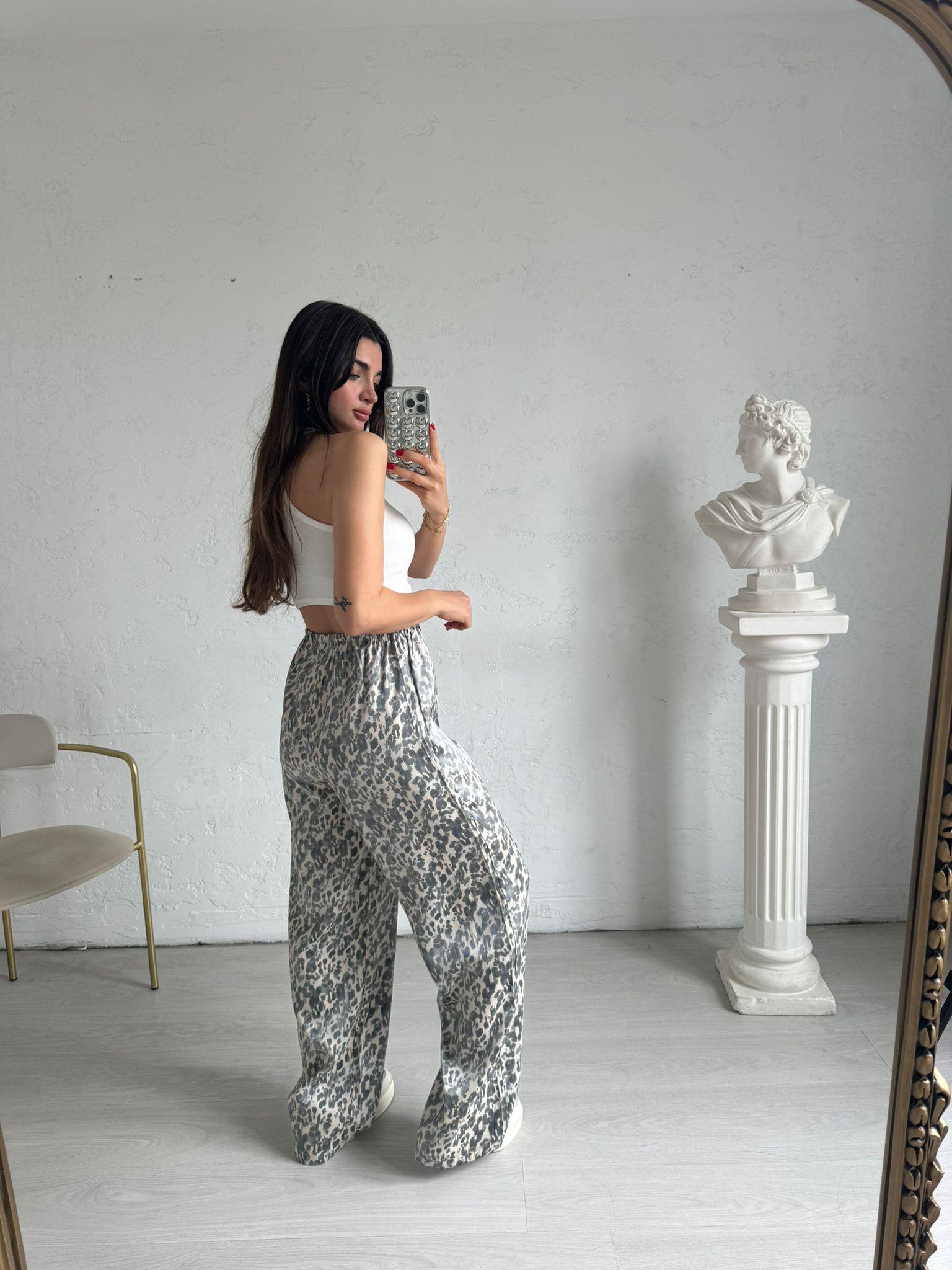 Bej Leopar Desenli Parlak Pantolon