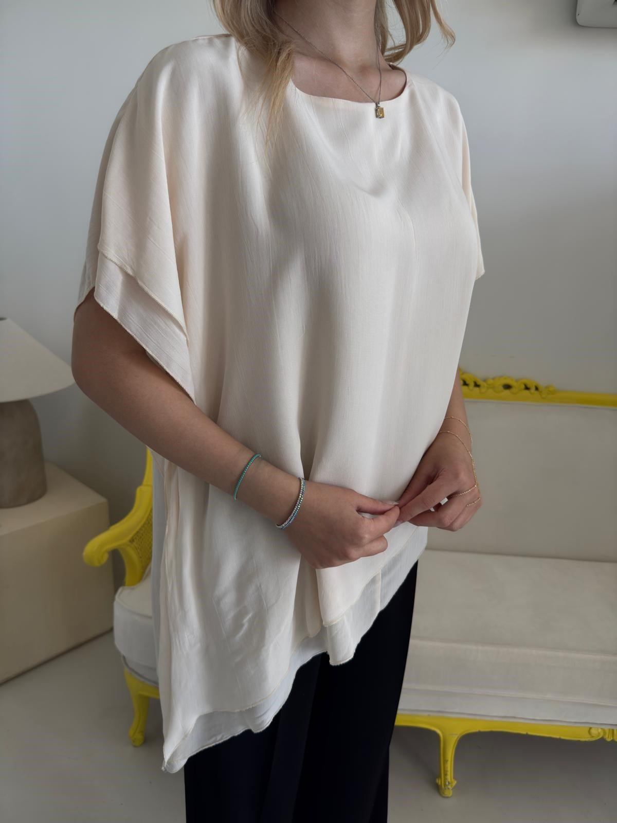 Bej Oversize Asimetrik Bluz