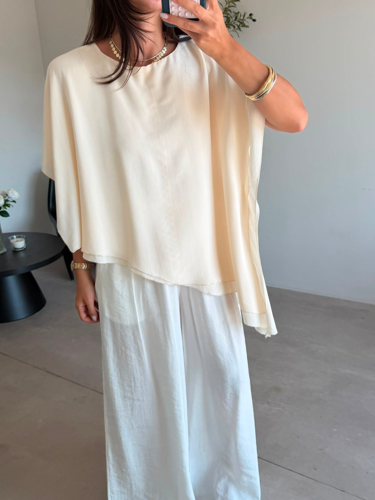 Bej Oversize Asimetrik Bluz
