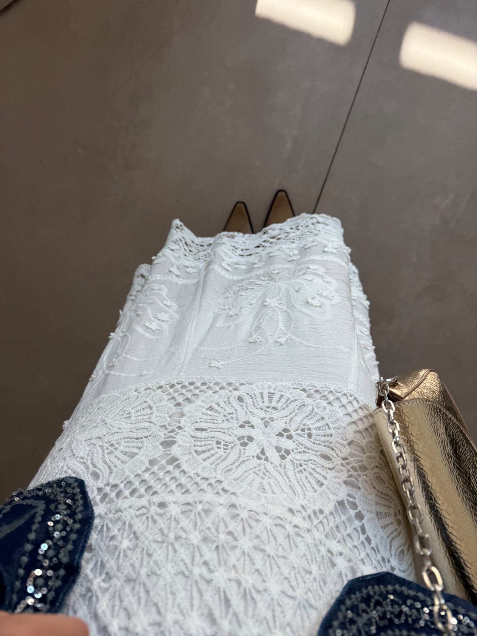 Beyaz Beli Lastikli Dantelli Etek