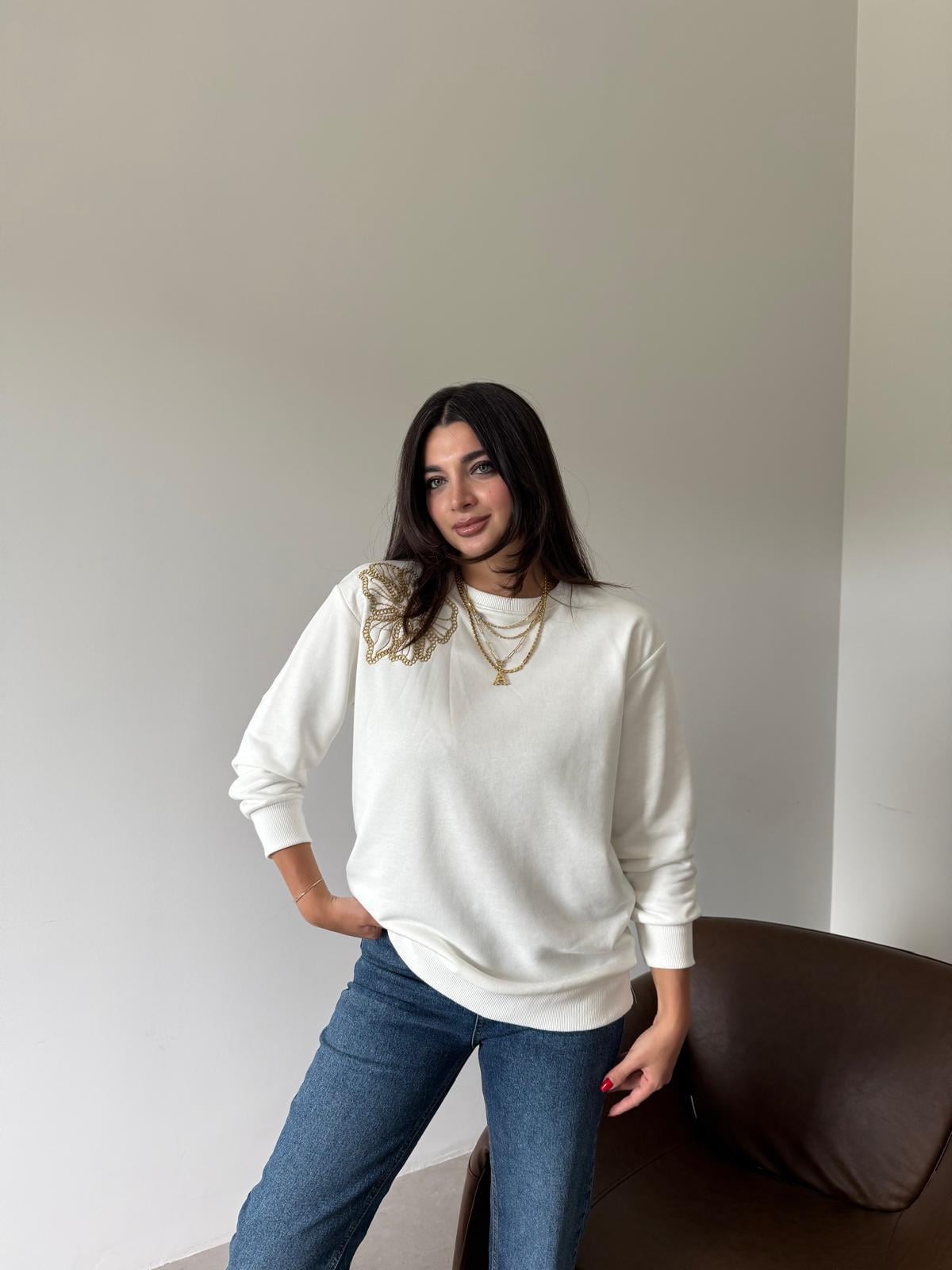 Beyaz Çiçek Nakışlı Basic Sweat