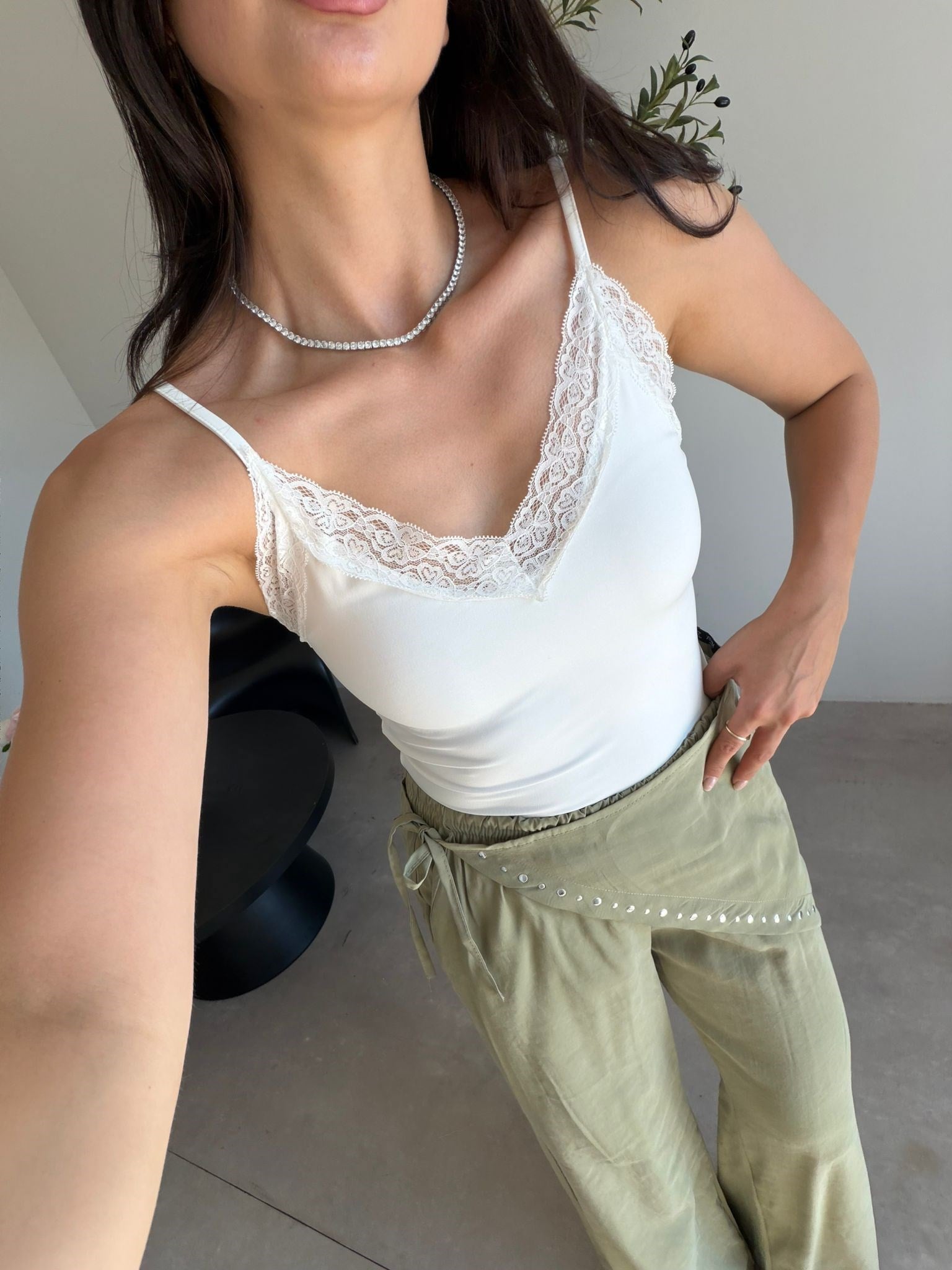 Beyaz Dantelli Bodysuit