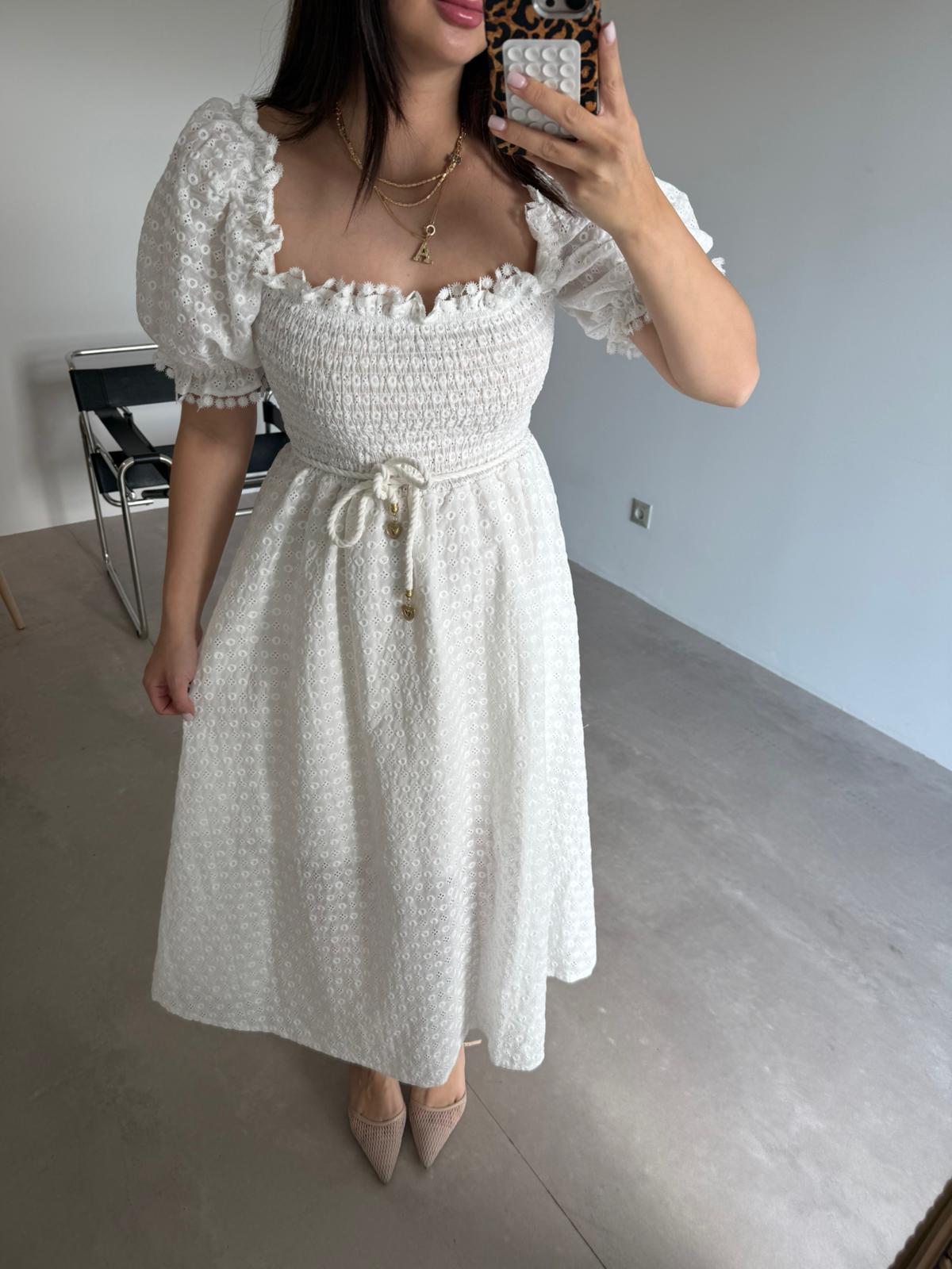 Beyaz Fisto Detaylı Gipeli Brode Elbise