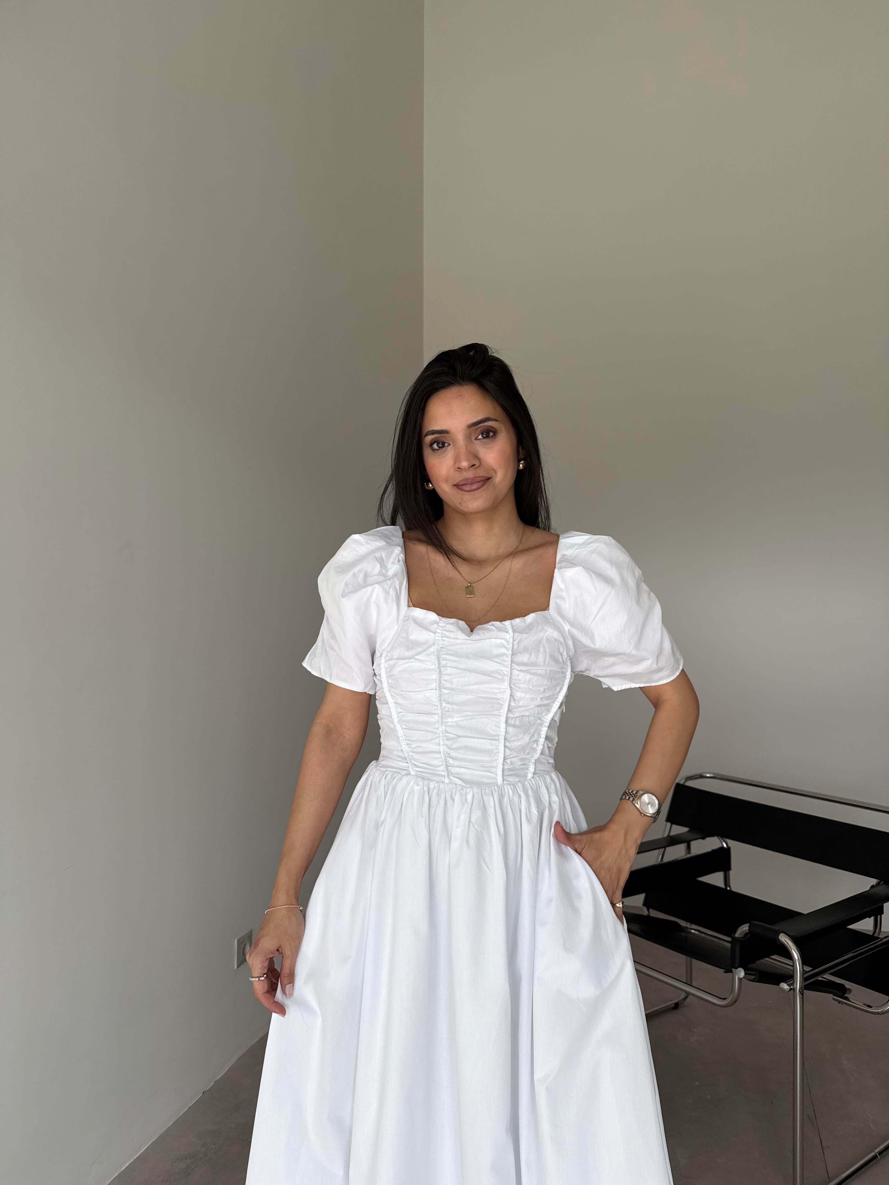 Beyaz Gipeli Poplin Elbise