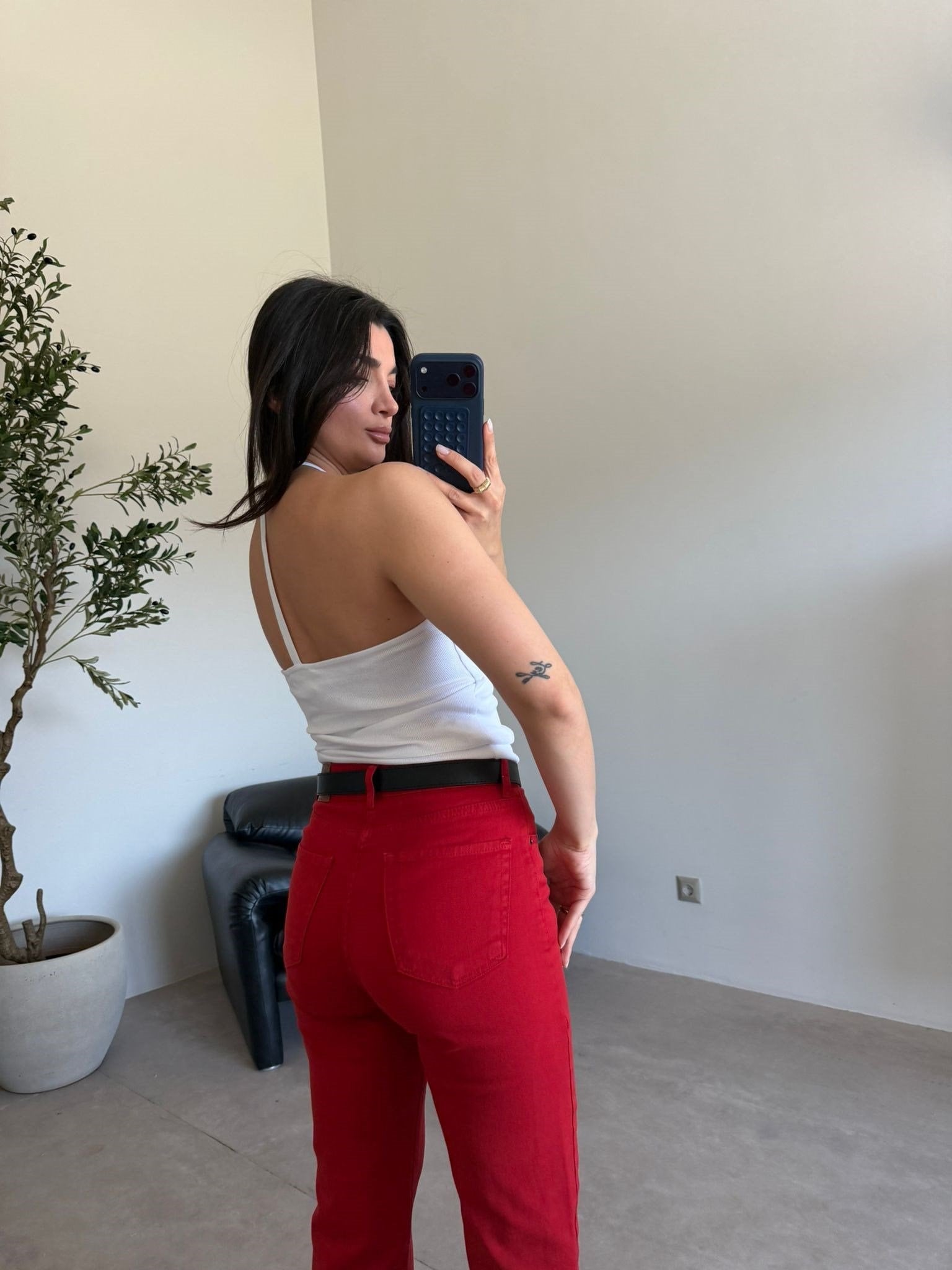 Beyaz Halter Yaka Fitilli Bluz