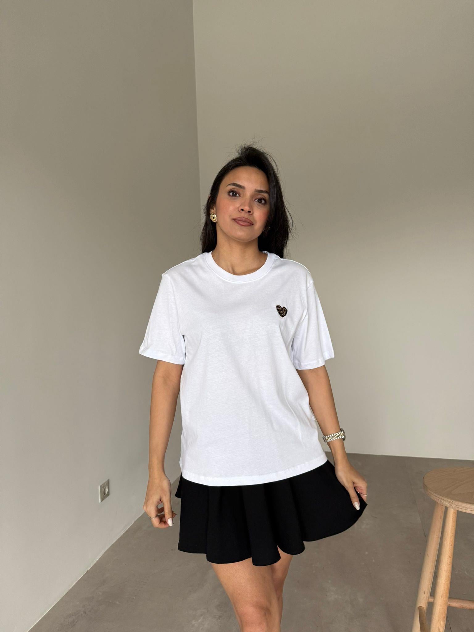 Beyaz Leopar Kalpli Basic Tişört