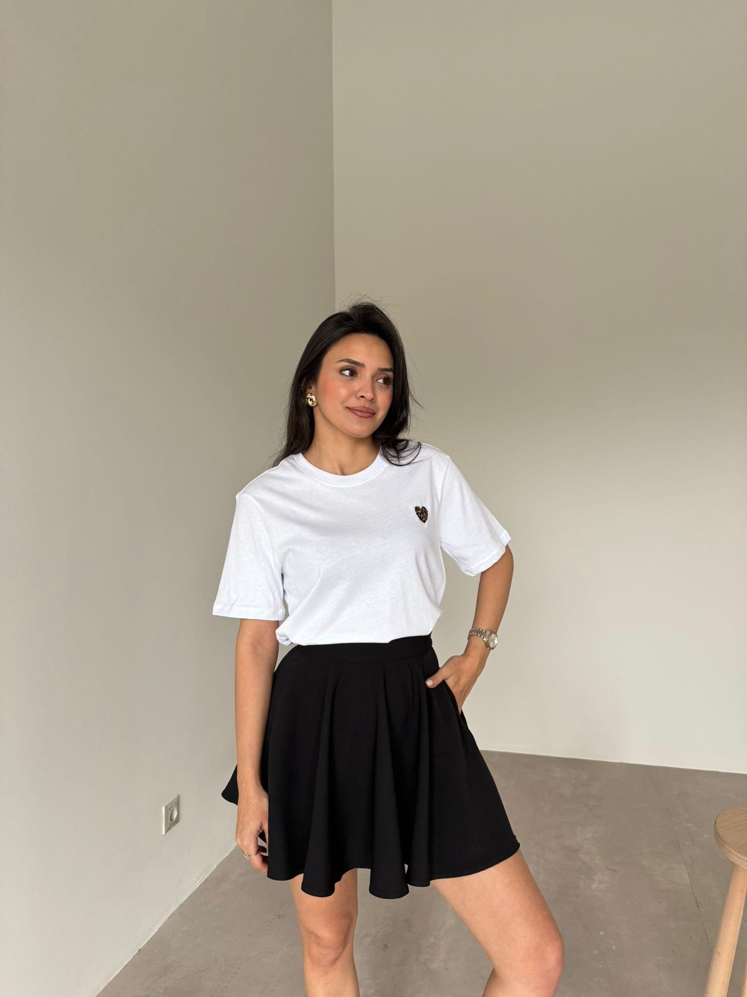 Beyaz Leopar Kalpli Basic Tişört