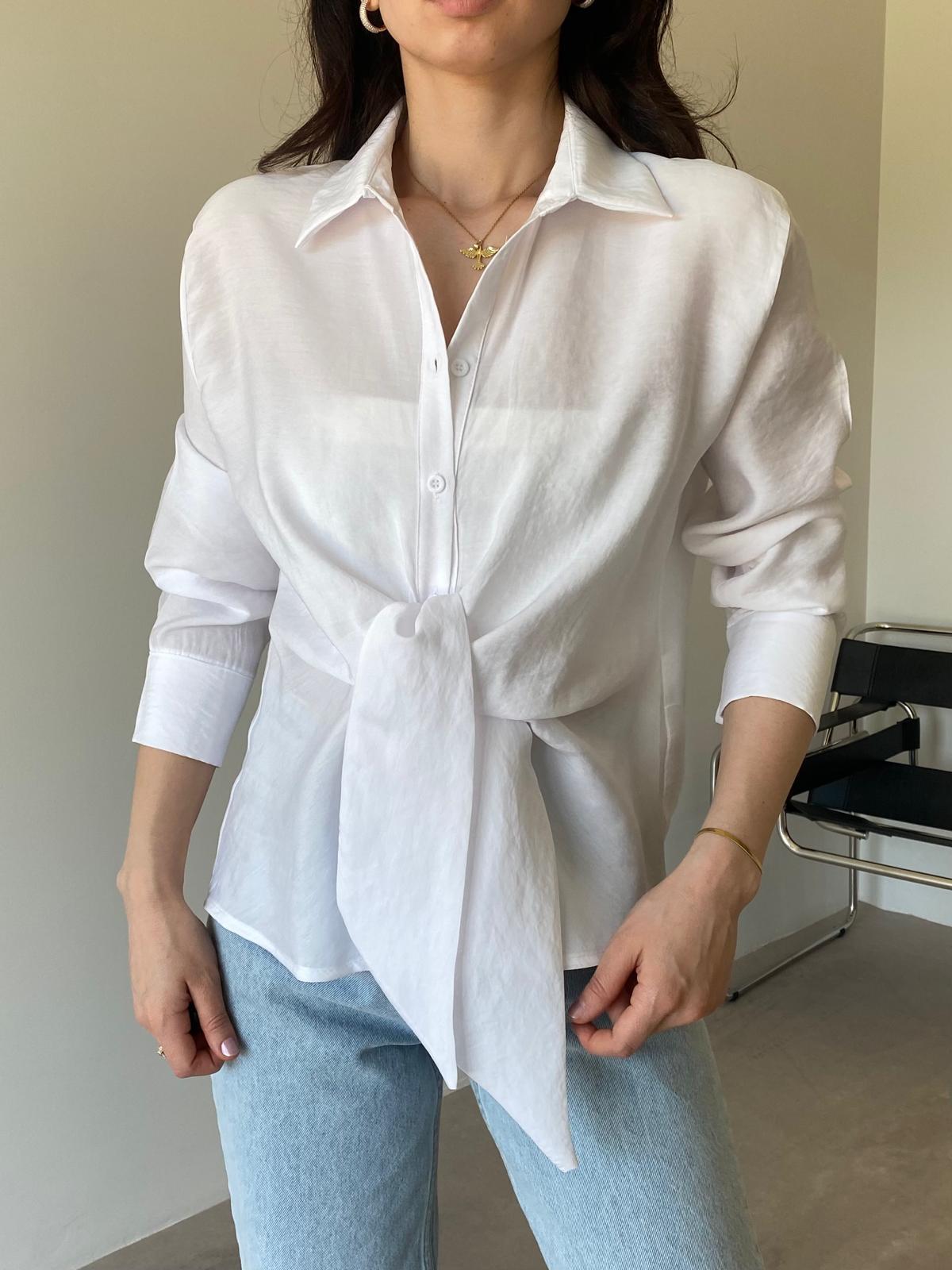 Beyaz Önü Bağlamalı Gömlek