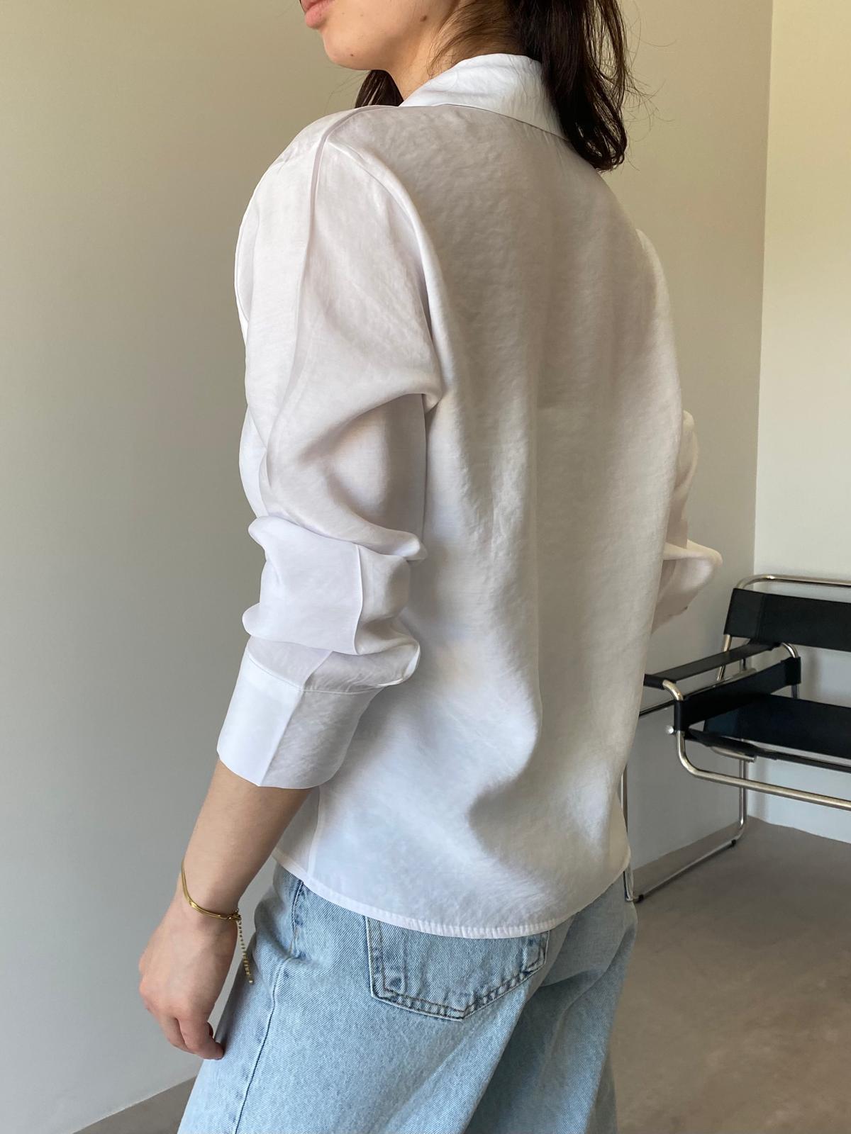 Beyaz Önü Bağlamalı Gömlek