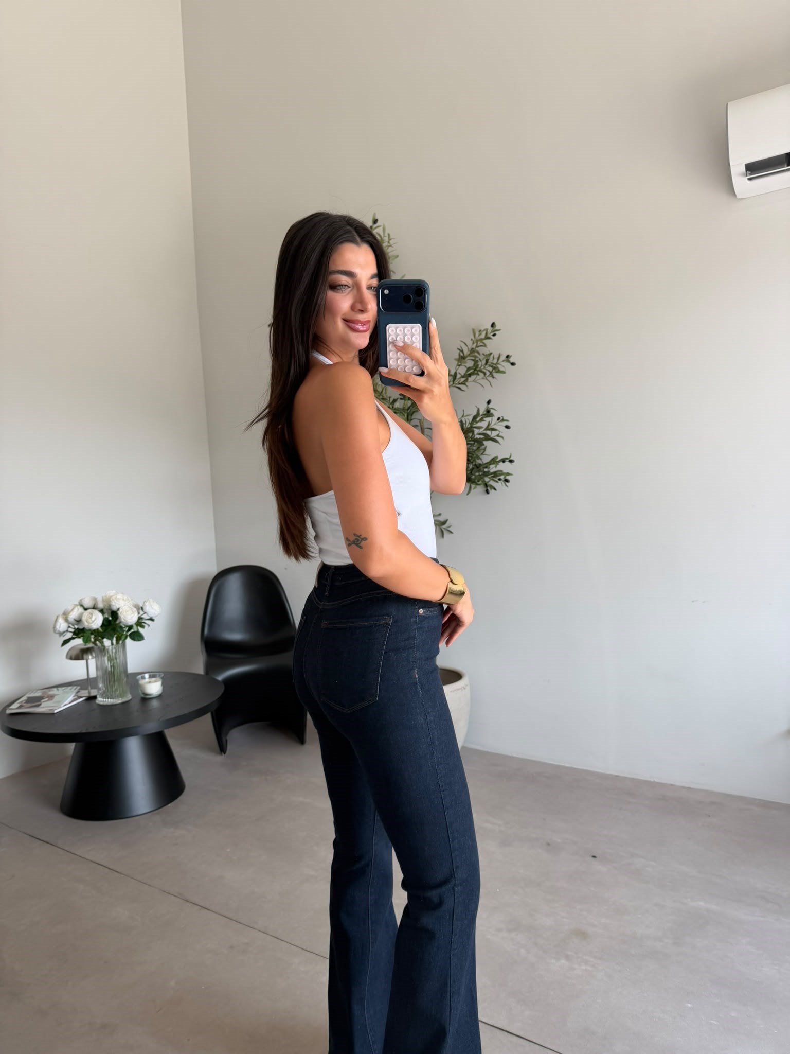 Beyaz Sırt Dekolteli Fitilli Bluz