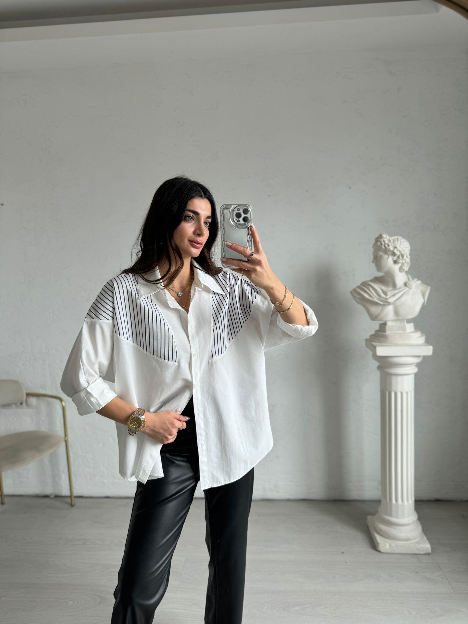 Beyaz Siyah Çizgi Detaylı Oversize Gömlek