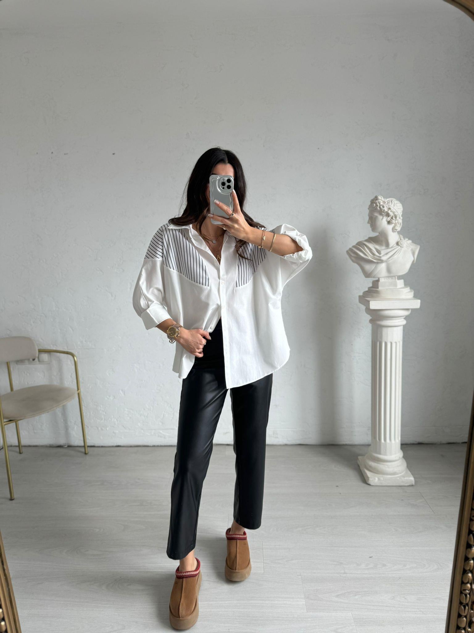 Beyaz Siyah Çizgi Detaylı Oversize Gömlek