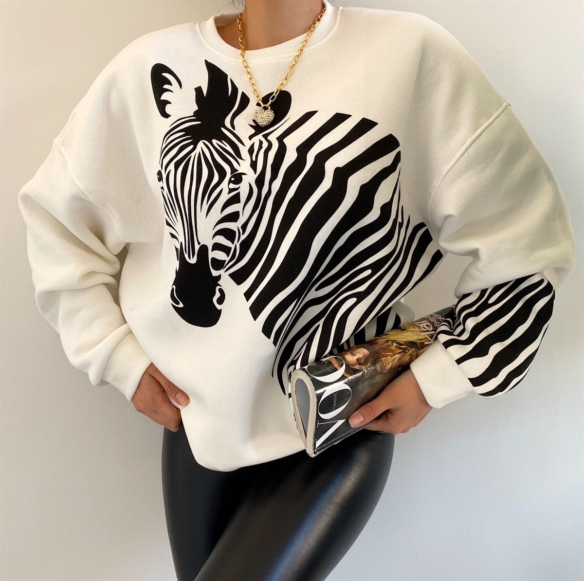 Beyaz Zebra Baskılı Sweat
