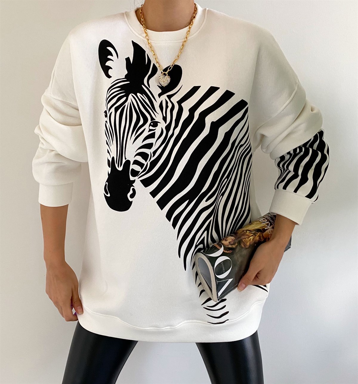 Beyaz Zebra Baskılı Sweat