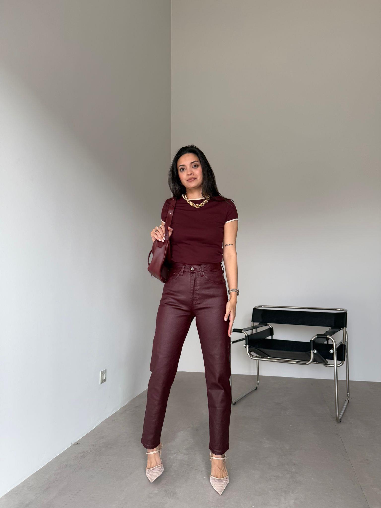 Bordo Biye Detaylı Basic Tişört