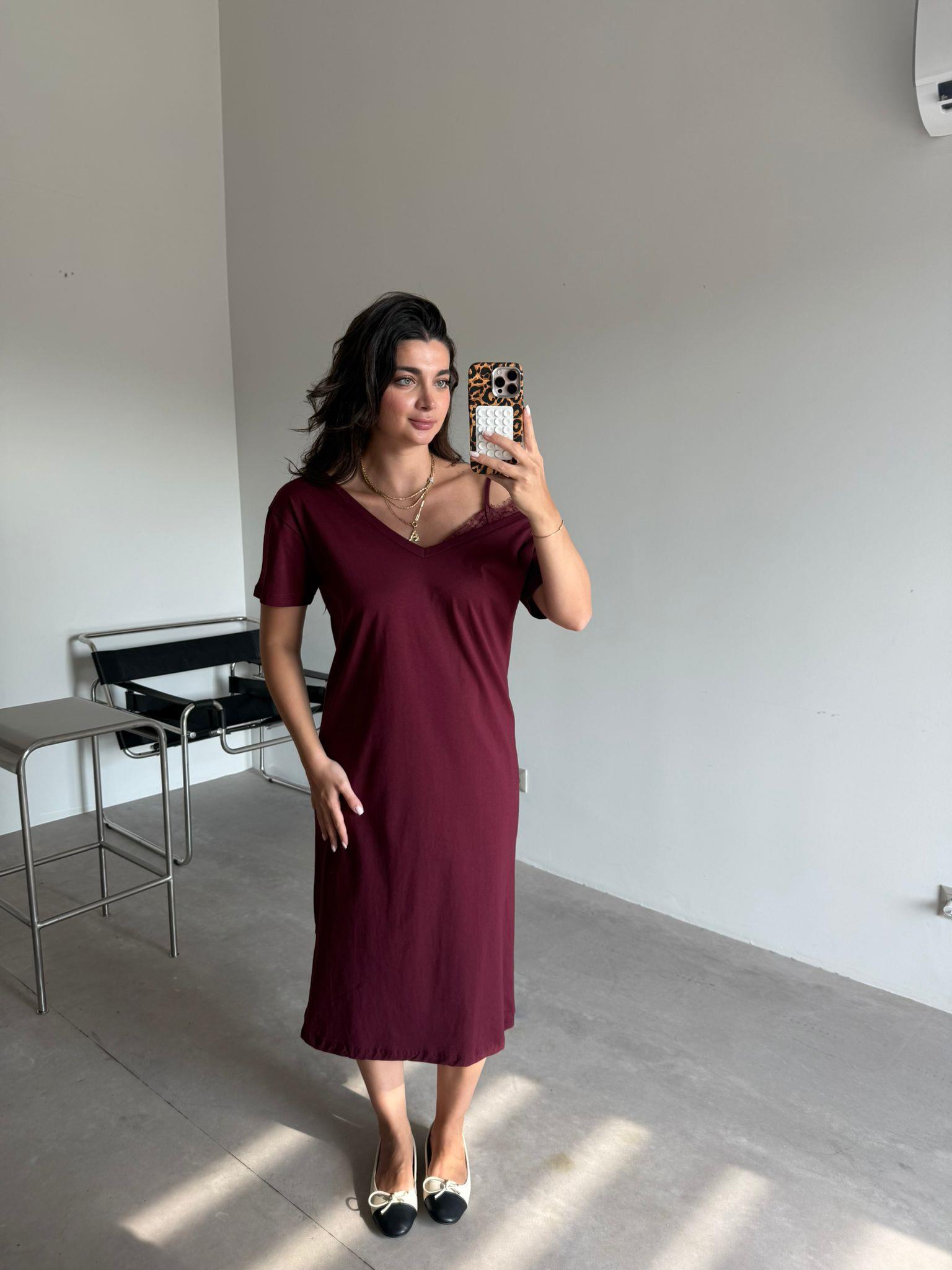 Bordo Dantel Detaylı V Yaka Elbise