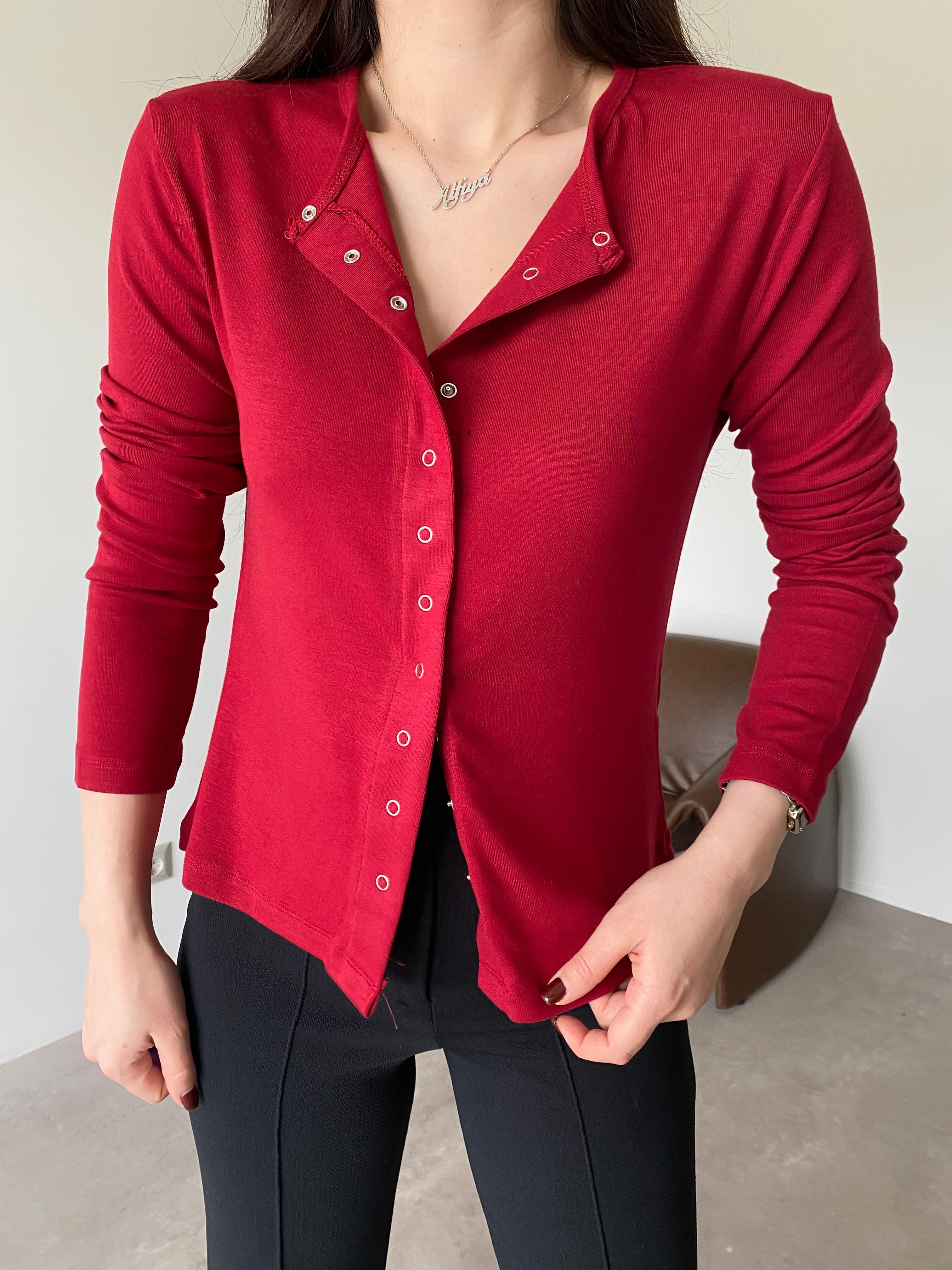 Bordo Yumuşak Dokulu Çıtçıtlı Bluz