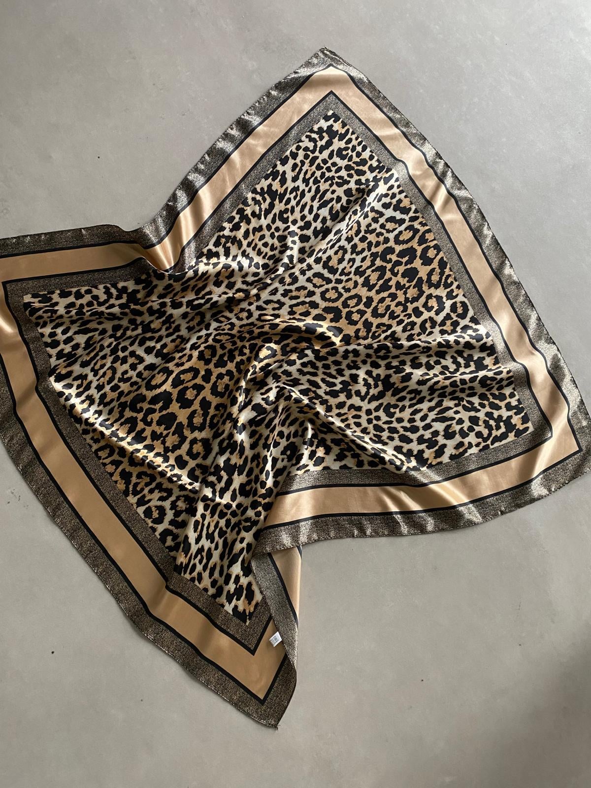 Camel Leopar Desenli Fular