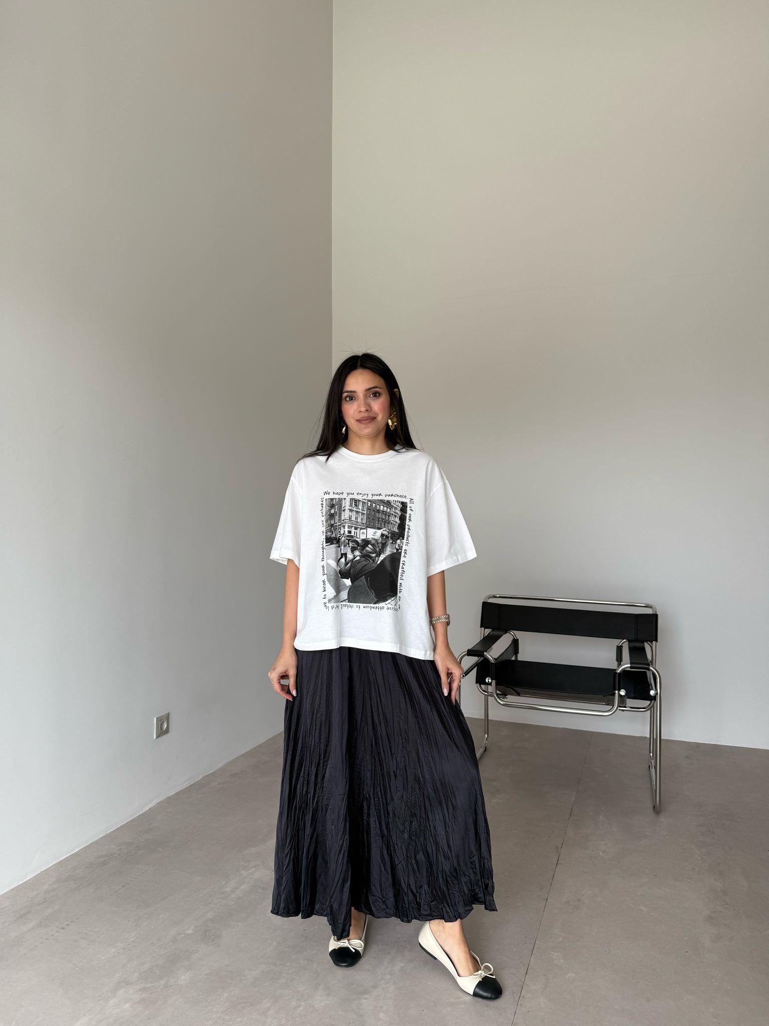 Ekru Baskı Detaylı Tişört