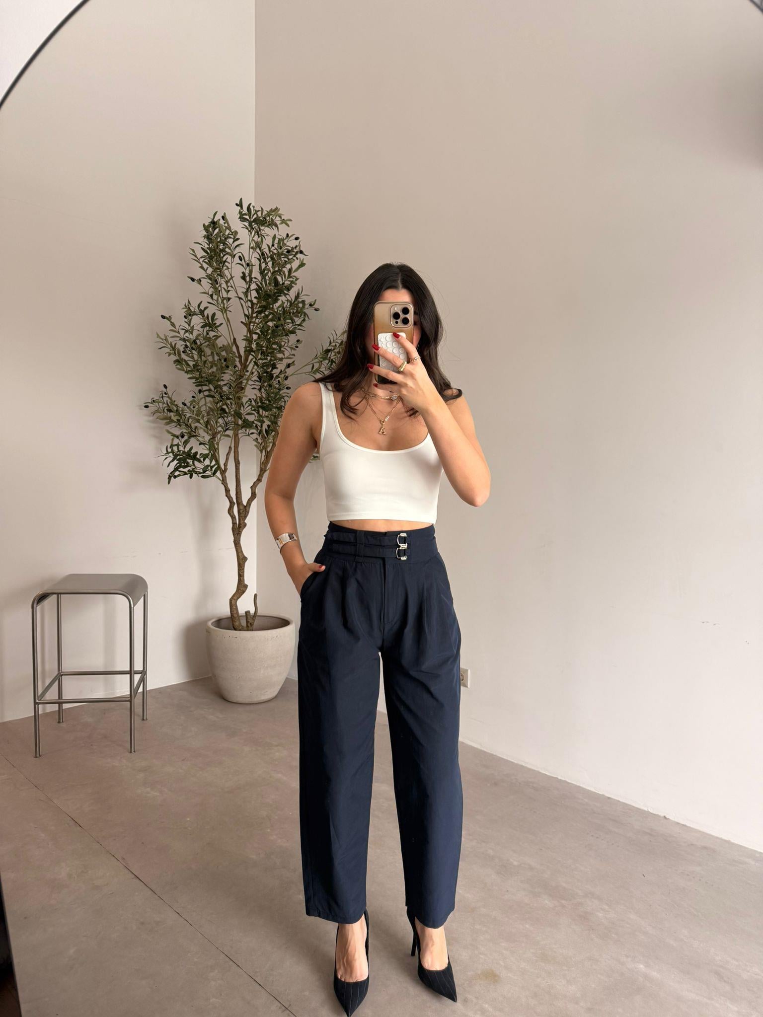 Ekru Berry Crop