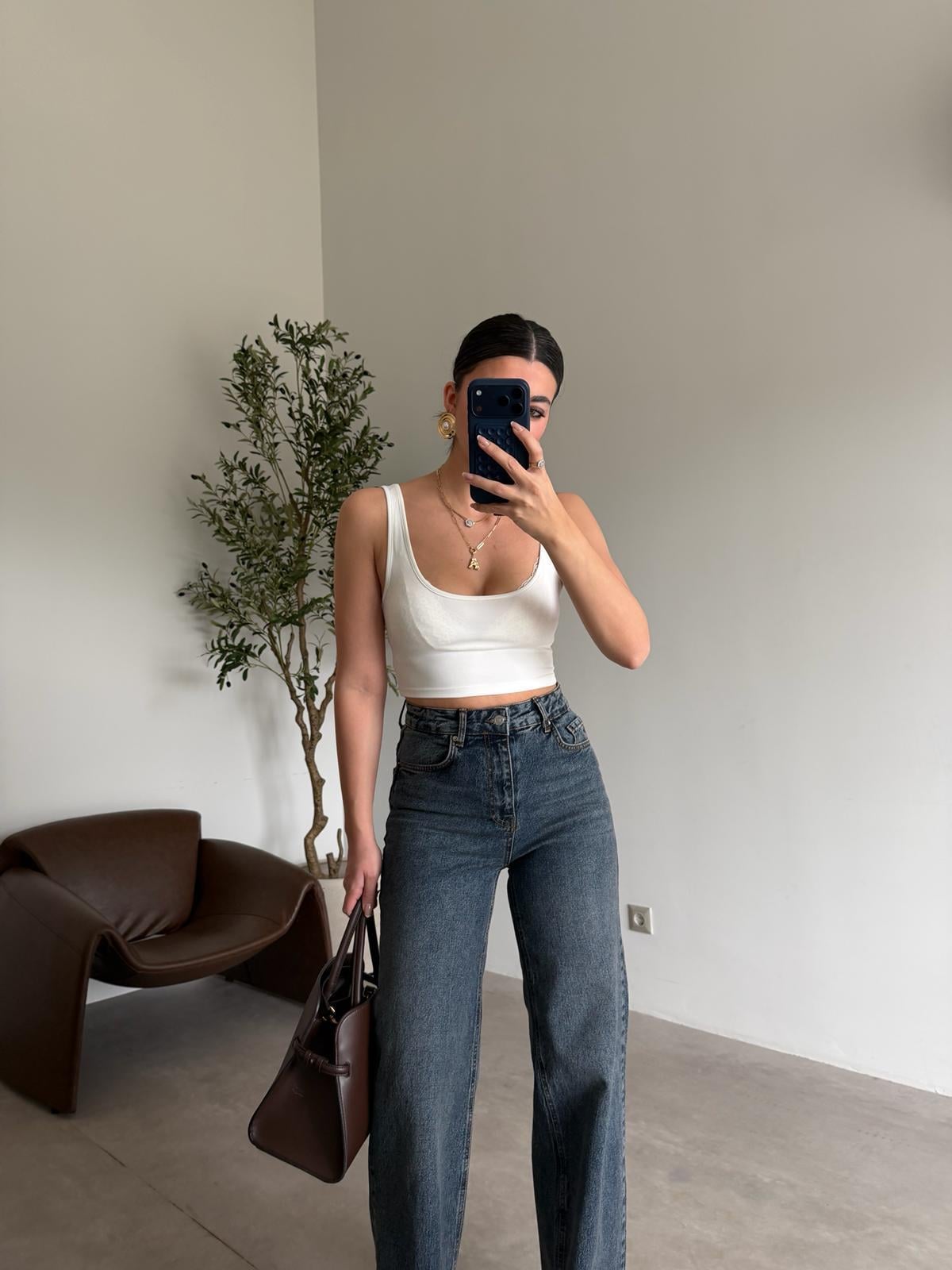 Ekru Berry Crop