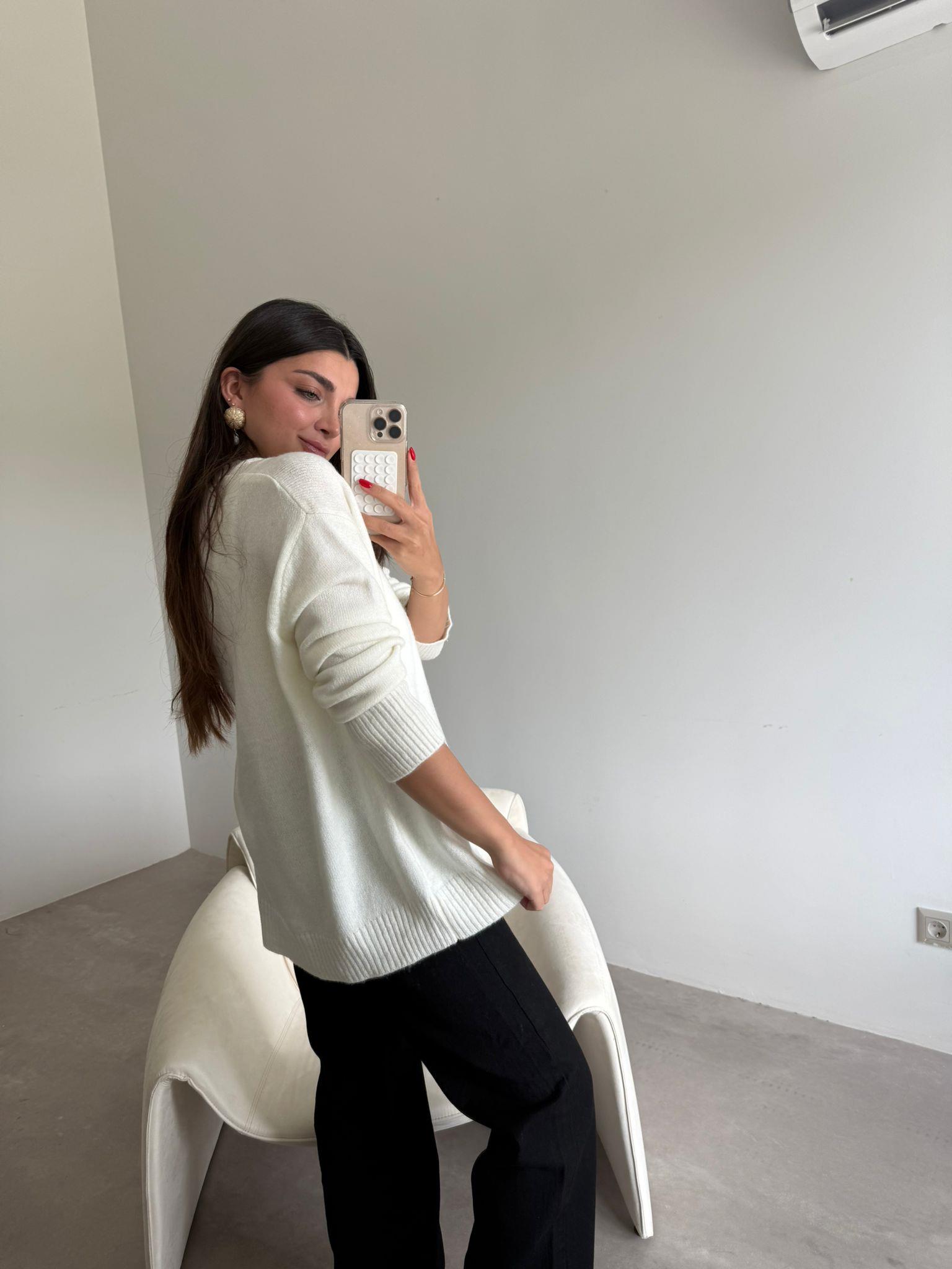 Ekru Bisiklet Yaka Oversize Kazak