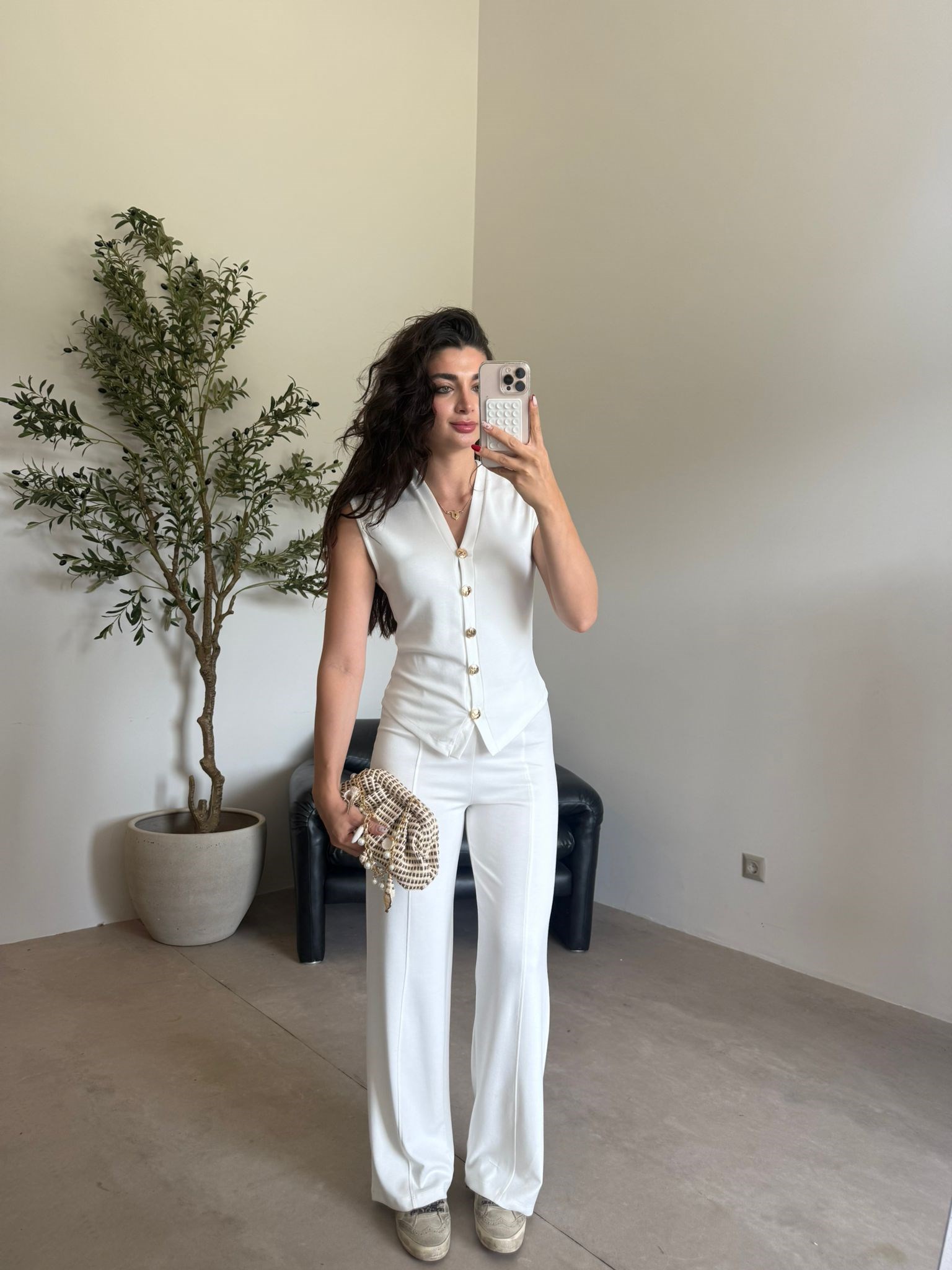Ekru Biyeli Gold Düğmeli Yelek Takım