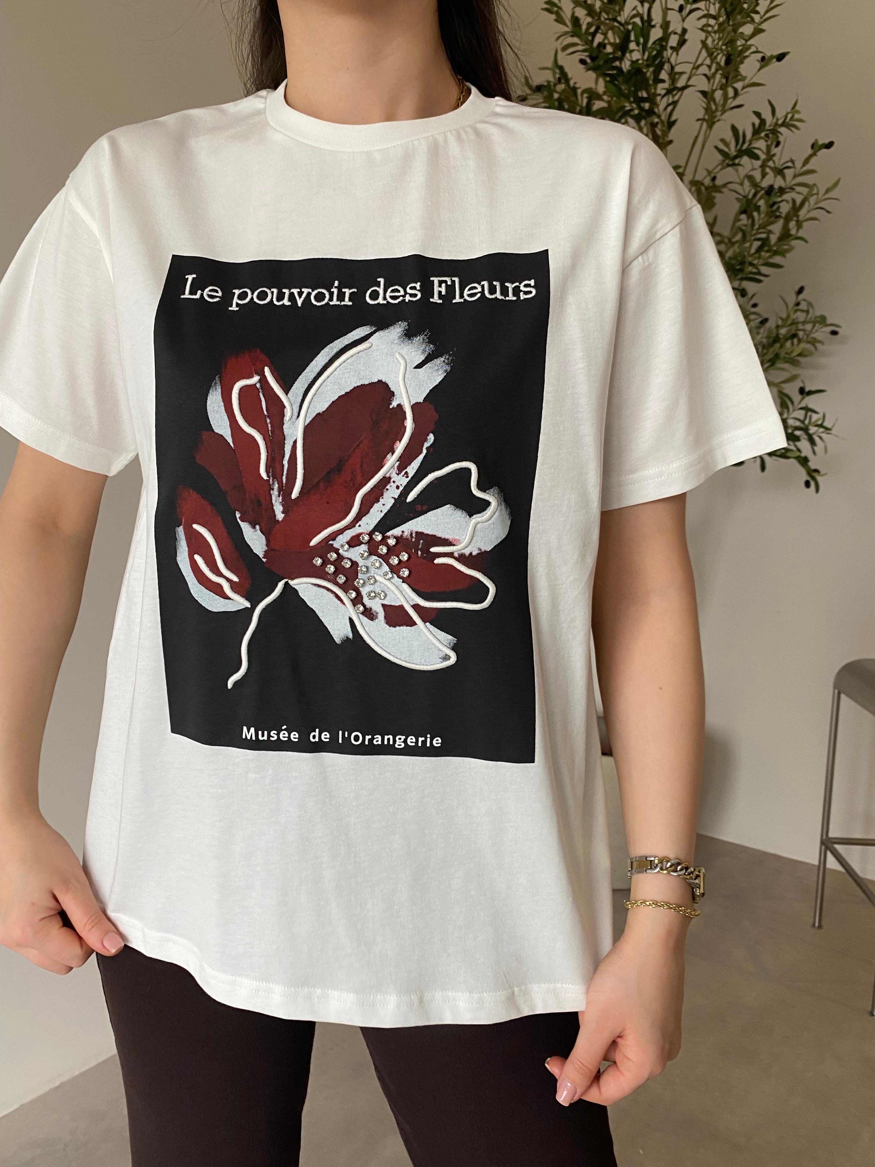 Ekru Bordo Lotus Çiçekli Tişört