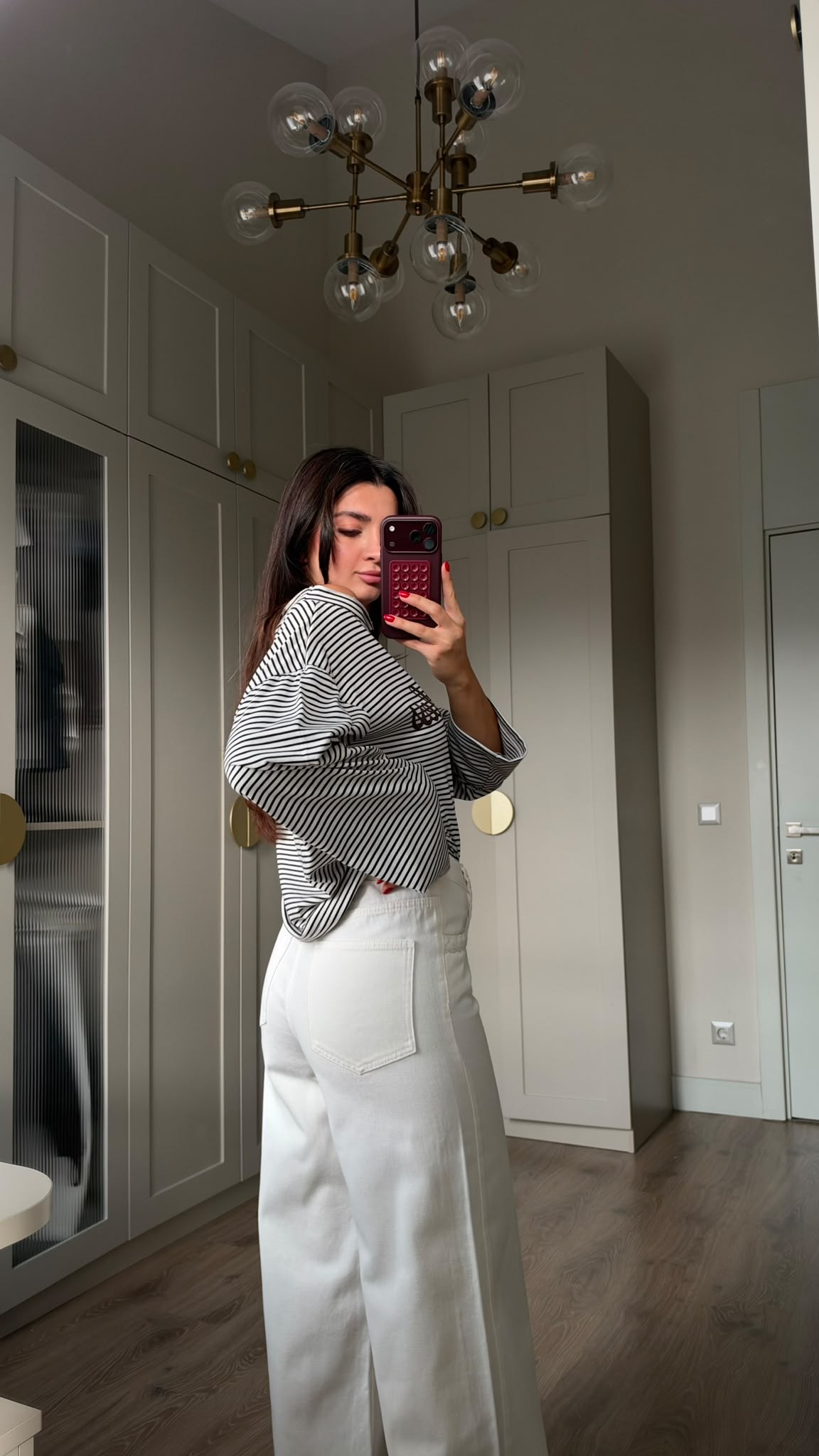 Ekru Cebi Örgü Detaylı Jean