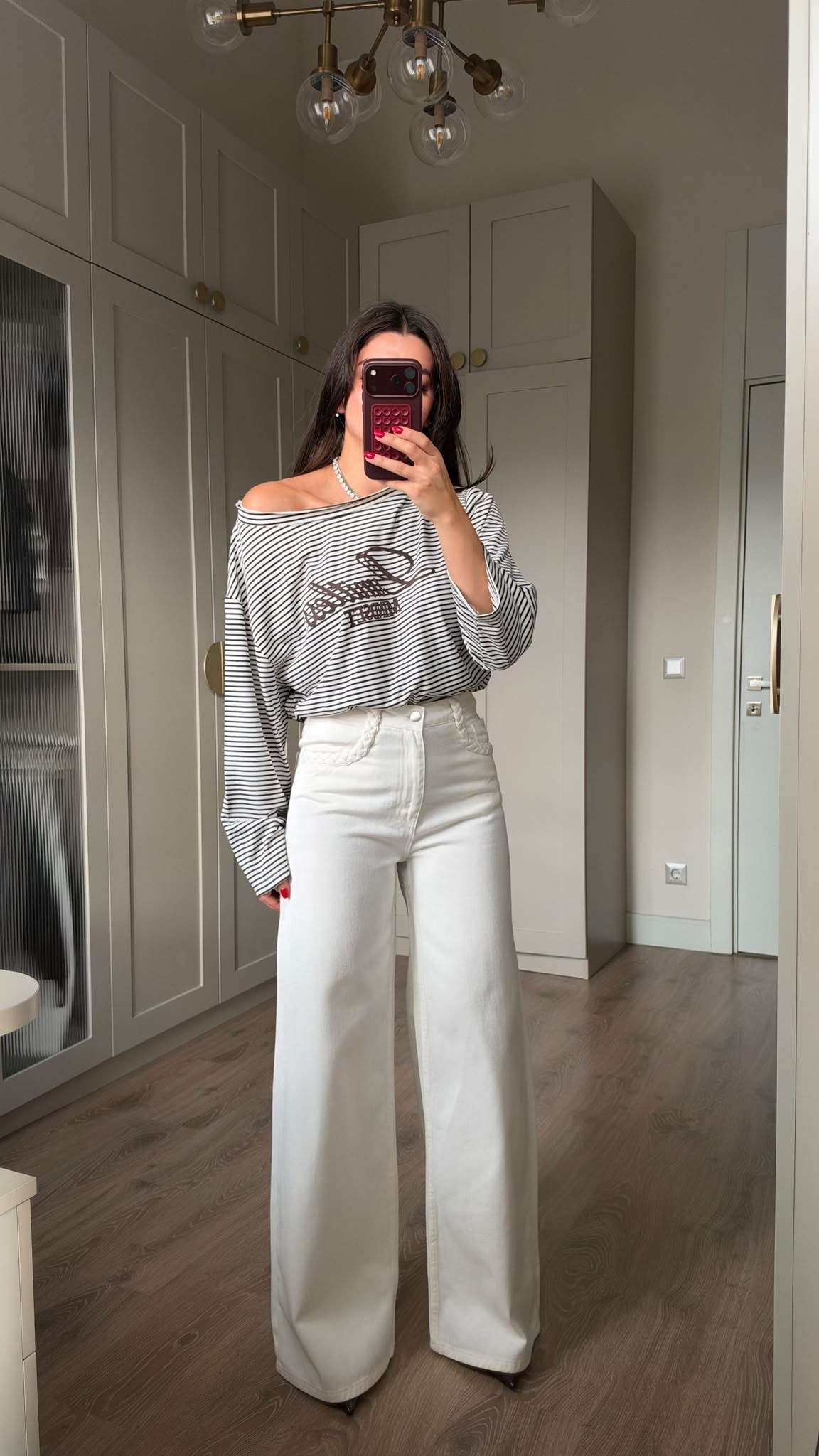 Ekru Cebi Örgü Detaylı Jean