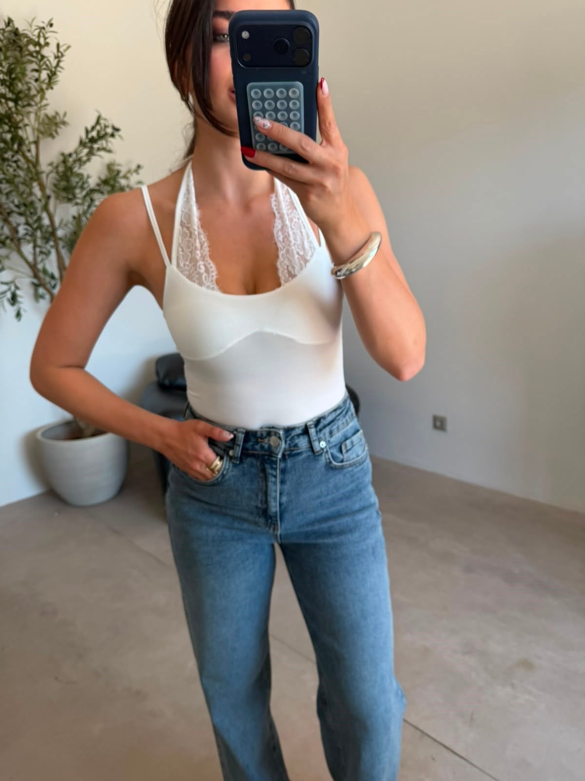 Ekru Dantelli Bağlamalı Bodysuit