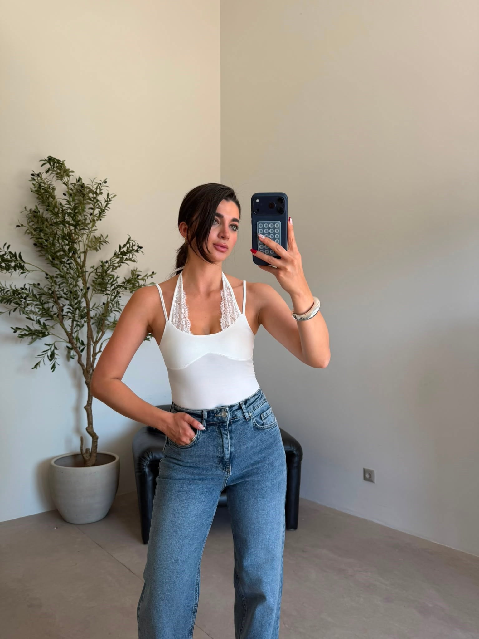 Ekru Dantelli Bağlamalı Bodysuit