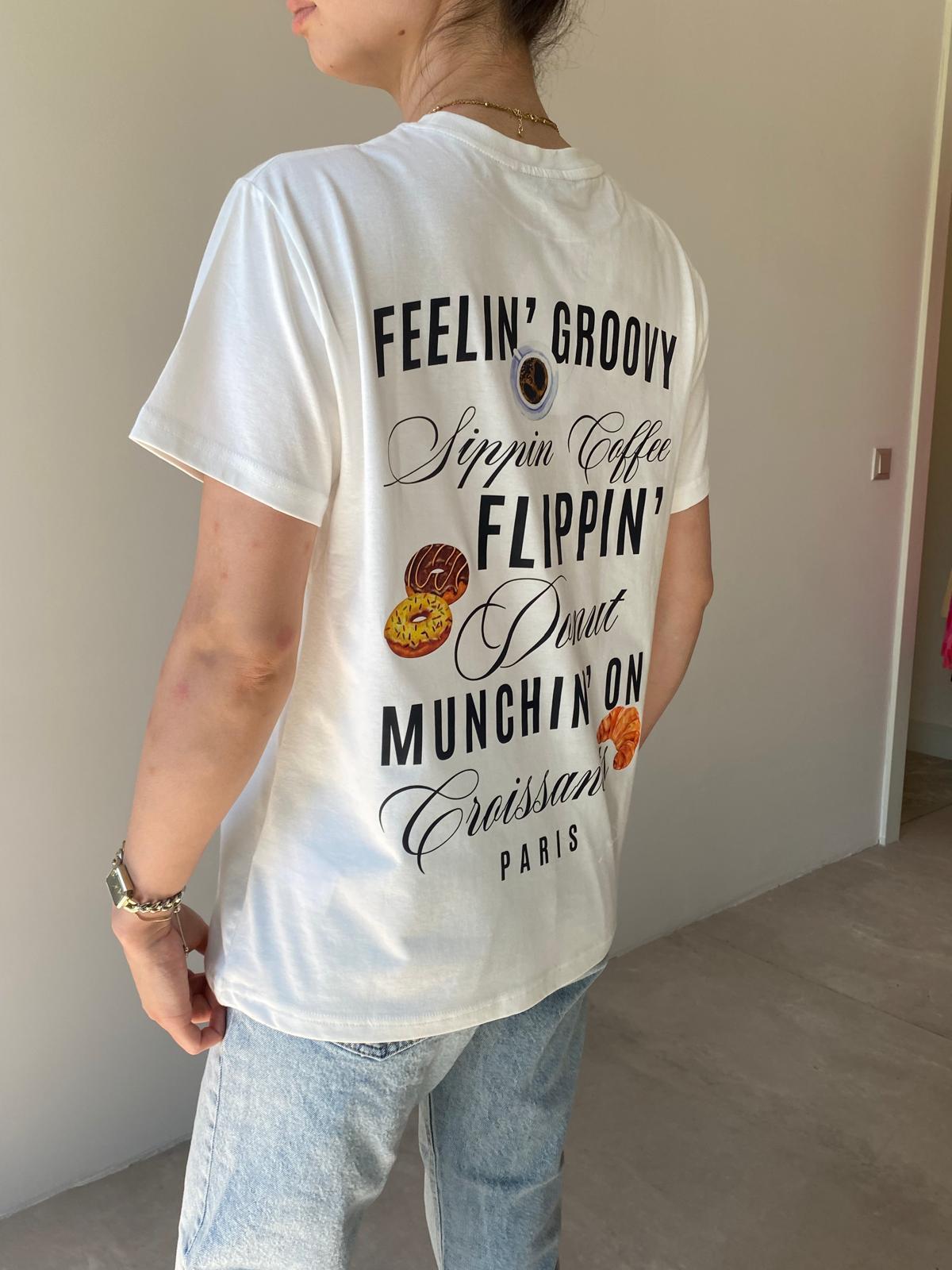 Ekru Feelin Groavy Baskılı Tişört