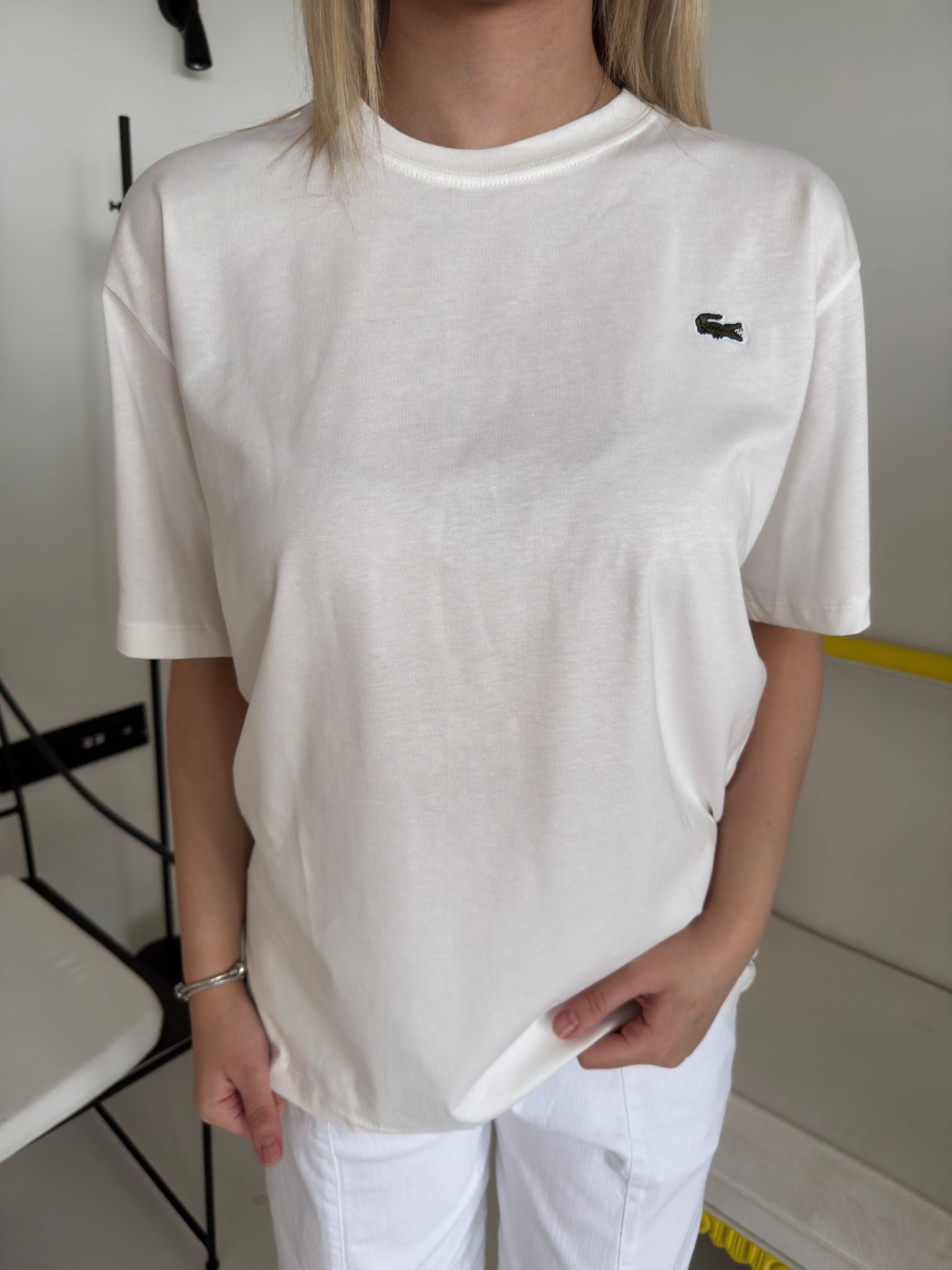 Ekru Marka Model Mabel Tişört
