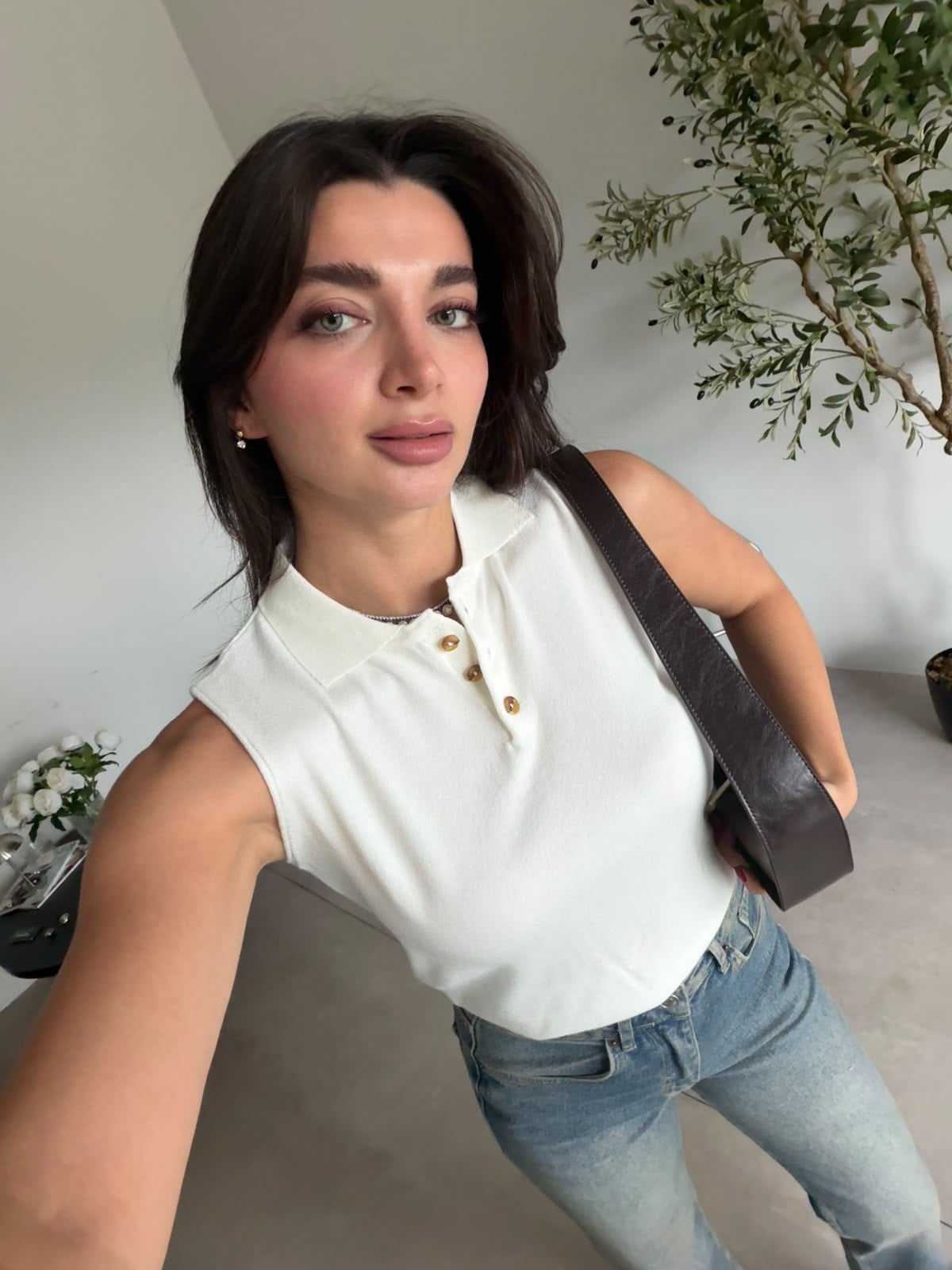 Ekru Polo Yaka Sıfır Kol Yumuşacık Bluz