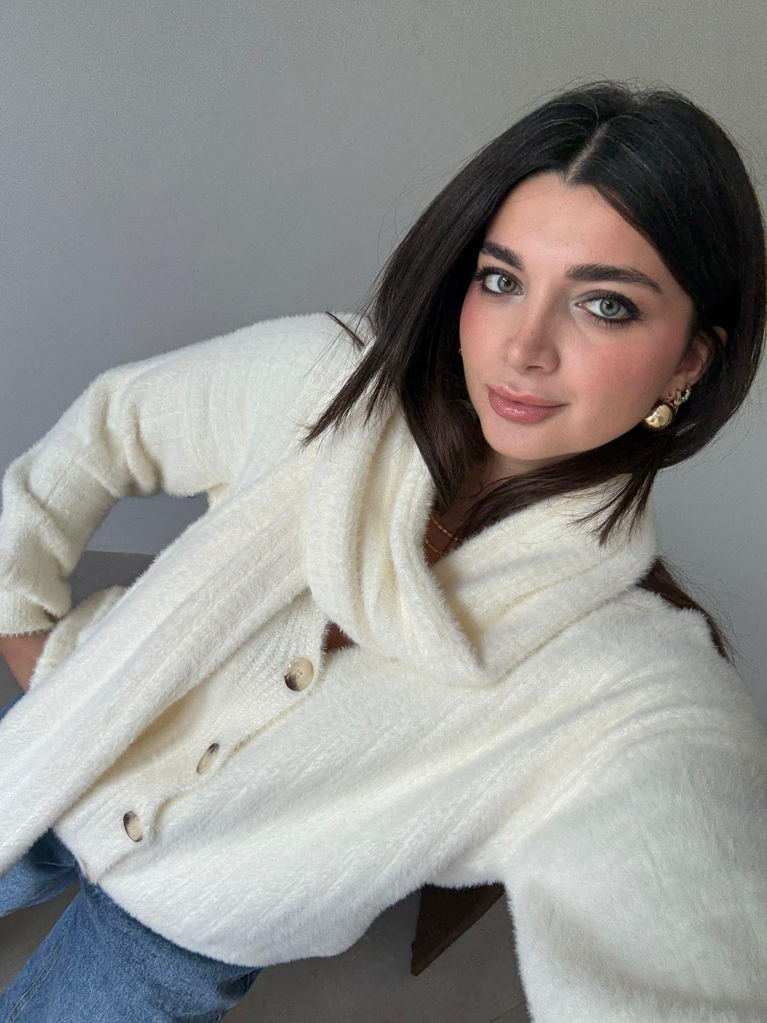 Ekru Şal Detaylı Yumoş Hırka