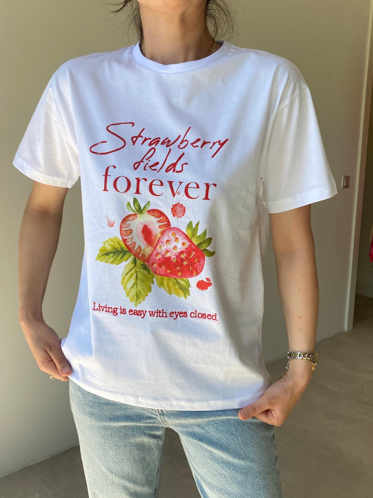 Ekru Strawberry Tişört