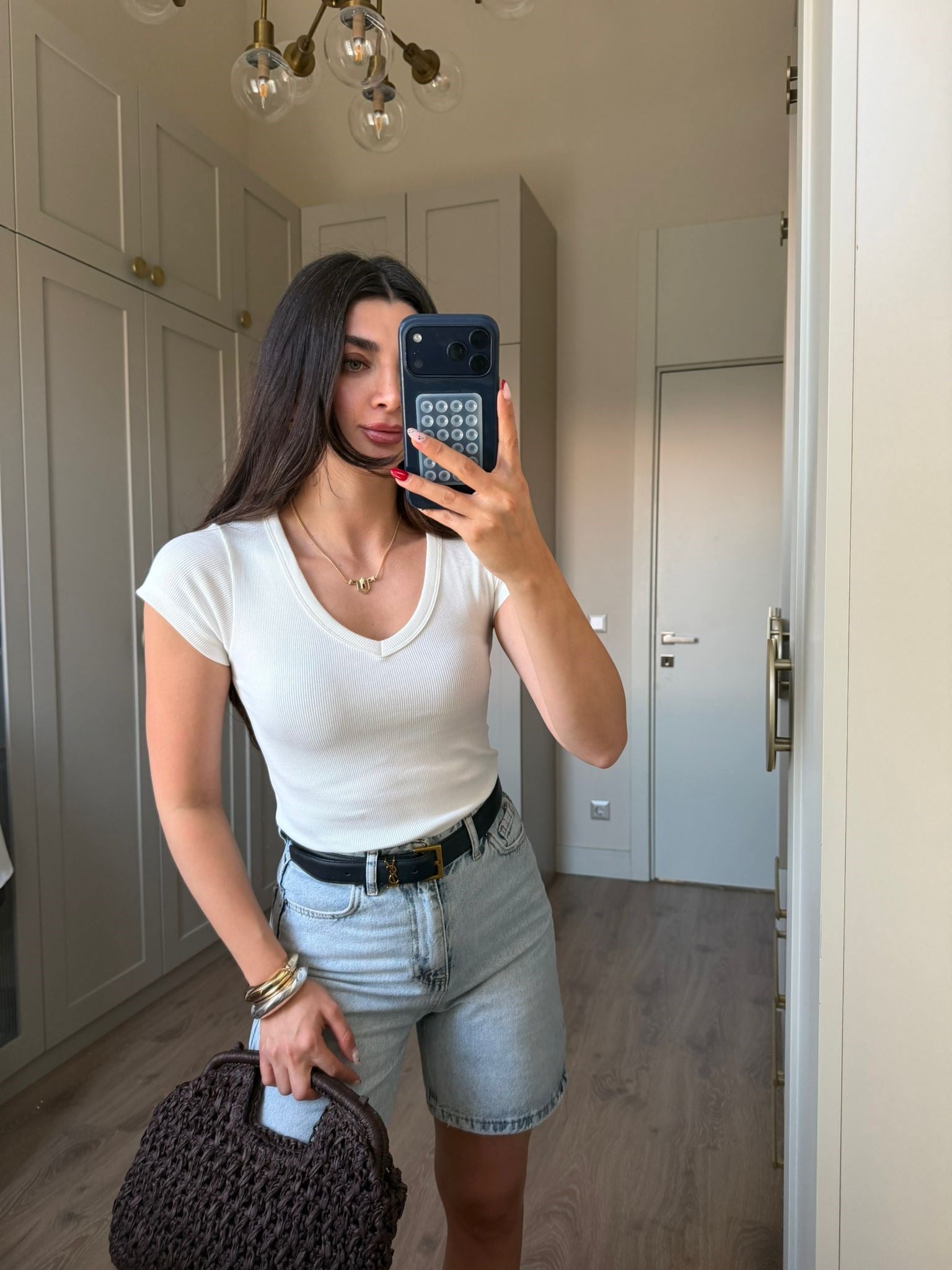 Ekru V Yaka Fitilli Tişört