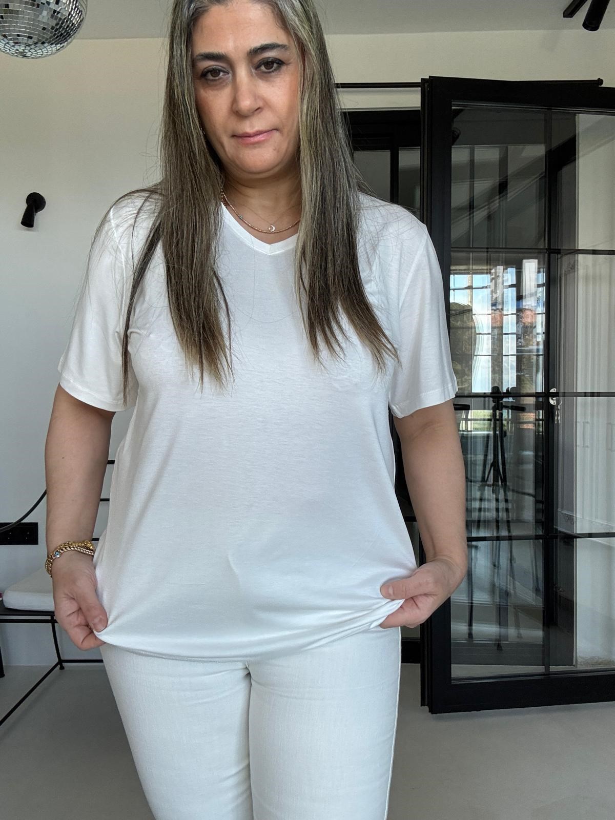 Ekru V Yaka Likralı Big Size Tişört