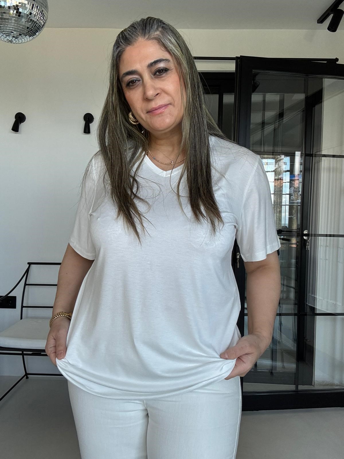 Ekru V Yaka Likralı Big Size Tişört