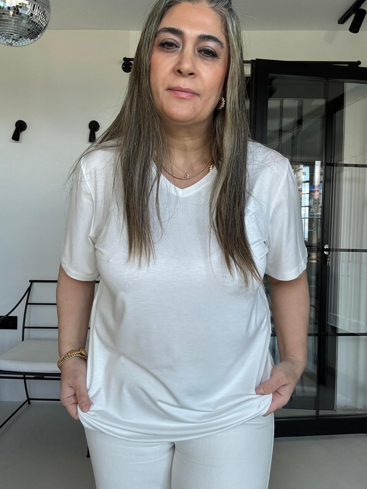 Ekru V Yaka Likralı Big Size Tişört