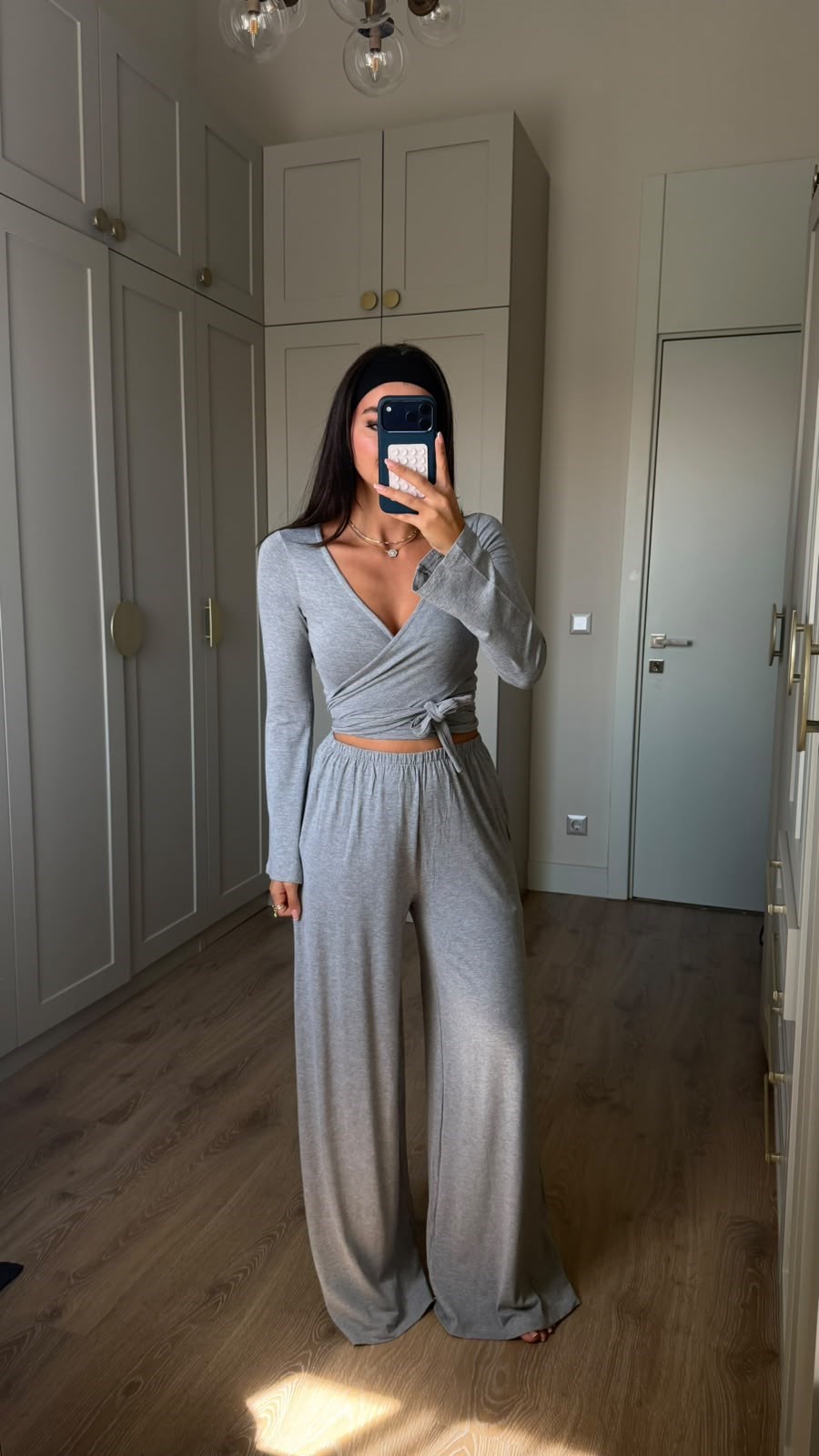 Gri Bağlamalı Crop Takım