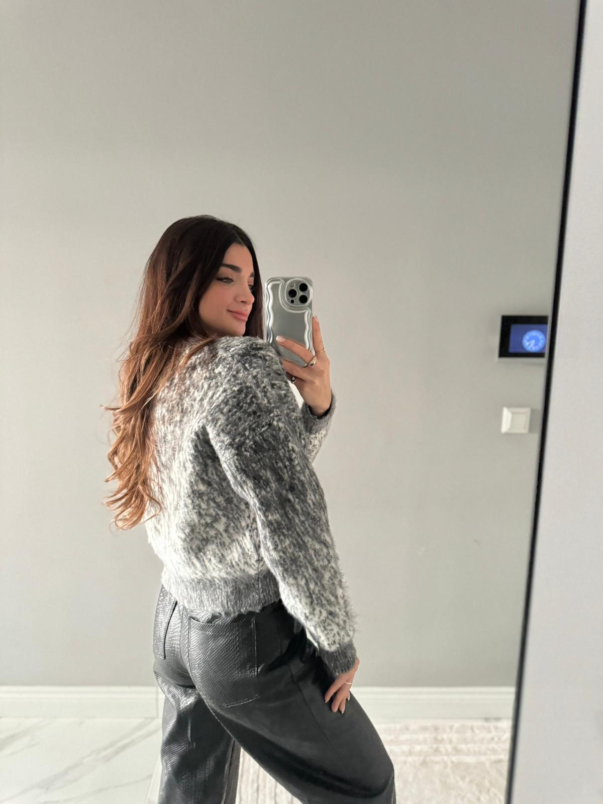 Gri Gold Düğmeli Vintage Hırka 